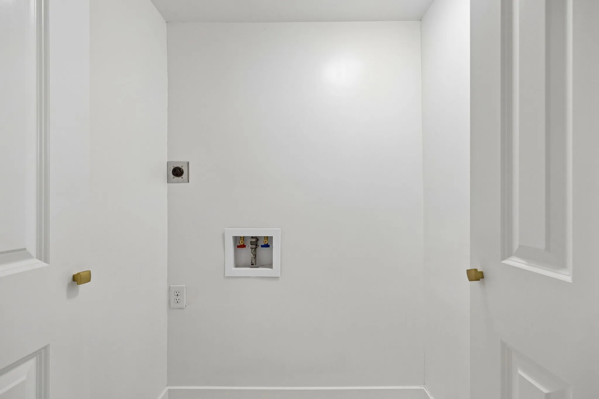 Inside Full bath first floor