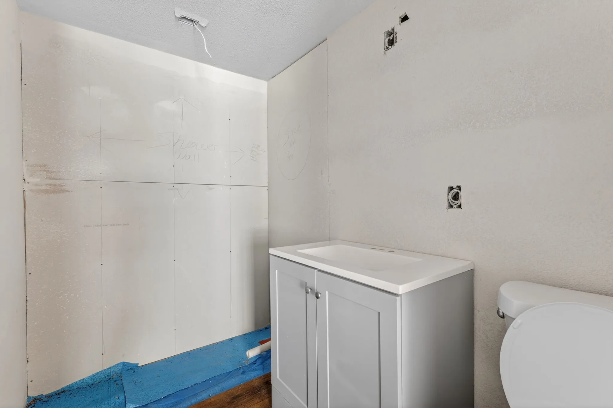 Single Family Residence For Sale in Palo Pinto County , 1066 High Point Drive, Mineral Wells, Texas 76067, 2 Bedroom, 1 Bathroom, Garage spaces, 624 Sqft, built in 2023, mls#21319802, Real Estate Agent in Mineral Wells, Homes For Sale in Palo Pinto county, Homes For Sale in Mineral Wells, Realtor in Mineral Wells Texas, Real Estate Brokerage Independent Realty Texas, Luminita Cordes Realtor