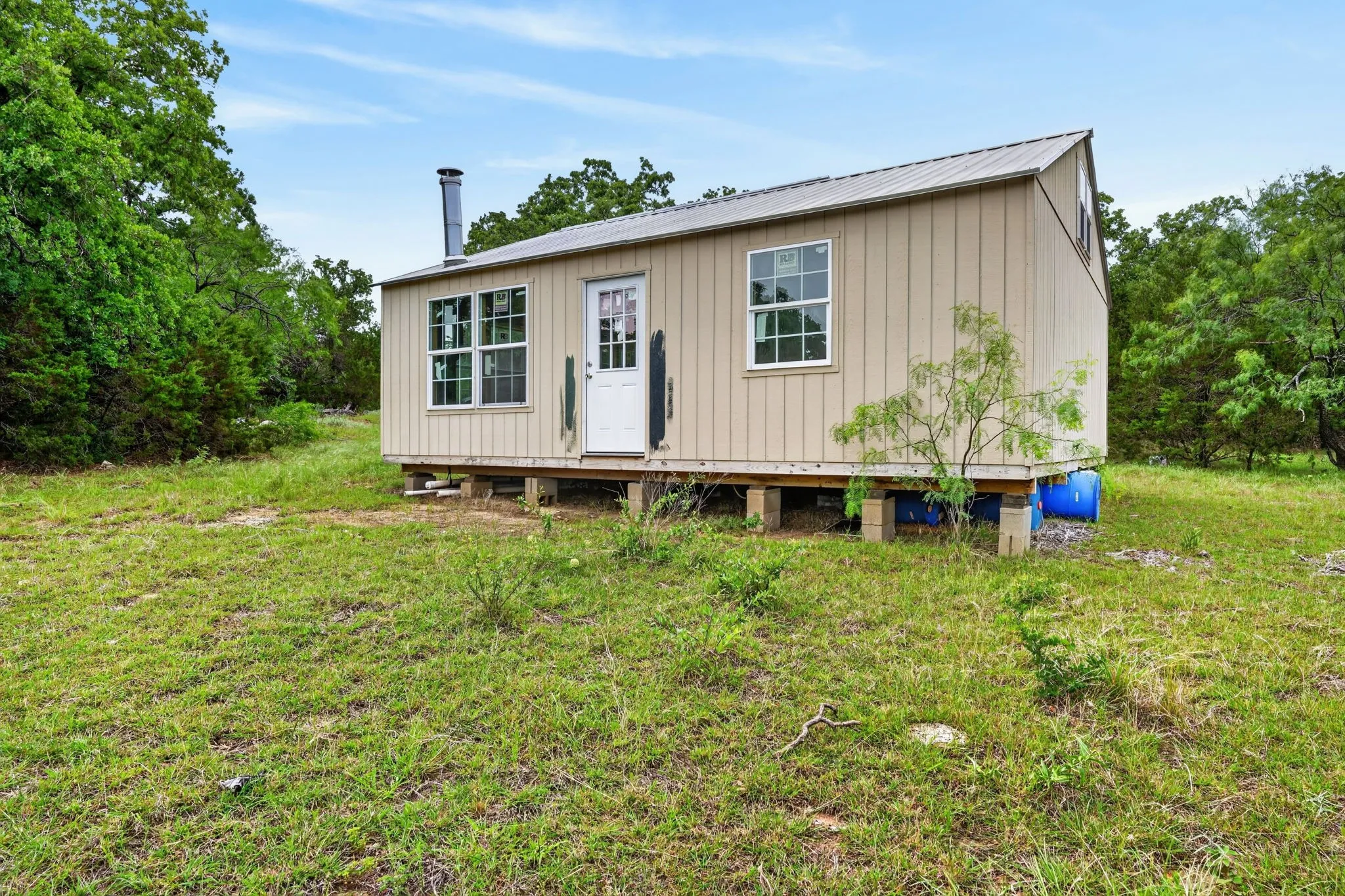 Single Family Residence For Sale in Palo Pinto County , 1066 High Point Drive, Mineral Wells, Texas 76067, 2 Bedroom, 1 Bathroom, Garage spaces, 624 Sqft, built in 2023, mls#21319802, Real Estate Agent in Mineral Wells, Homes For Sale in Palo Pinto county, Homes For Sale in Mineral Wells, Realtor in Mineral Wells Texas, Real Estate Brokerage Independent Realty Texas, Luminita Cordes Realtor