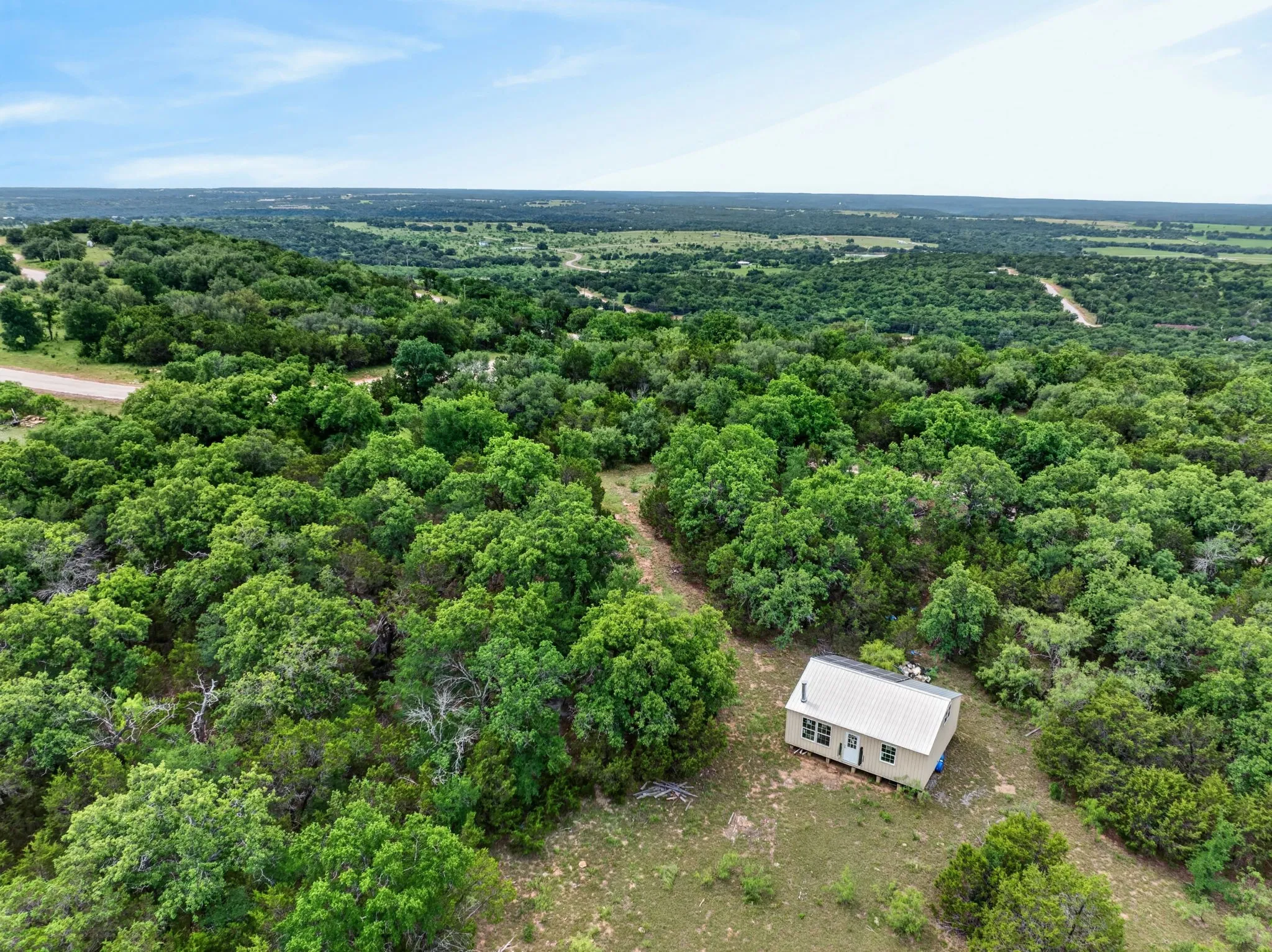Single Family Residence For Sale in Palo Pinto County , 1066 High Point Drive, Mineral Wells, Texas 76067, 2 Bedroom, 1 Bathroom, Garage spaces, 624 Sqft, built in 2023, mls#21319802, Real Estate Agent in Mineral Wells, Homes For Sale in Palo Pinto county, Homes For Sale in Mineral Wells, Realtor in Mineral Wells Texas, Real Estate Brokerage Independent Realty Texas, Luminita Cordes Realtor