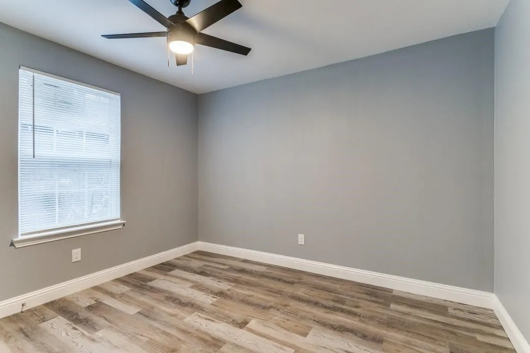 Single Family Residence For Sale in Dallas County , 2314 Dathe Street, Dallas, Texas 75215, 3 Bedroom, 2 Bathroom, Garage spaces, 1,388 Sqft, built in 1930, mls#21318492, Real Estate Agent in Dallas, Homes For Sale in Dallas county, Homes For Sale in Dallas, Realtor in Dallas Texas, Real Estate Brokerage Independent Realty Texas, Luminita Cordes Realtor