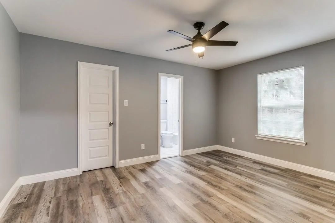 Single Family Residence For Sale in Dallas County , 2314 Dathe Street, Dallas, Texas 75215, 3 Bedroom, 2 Bathroom, Garage spaces, 1,388 Sqft, built in 1930, mls#21318492, Real Estate Agent in Dallas, Homes For Sale in Dallas county, Homes For Sale in Dallas, Realtor in Dallas Texas, Real Estate Brokerage Independent Realty Texas, Luminita Cordes Realtor