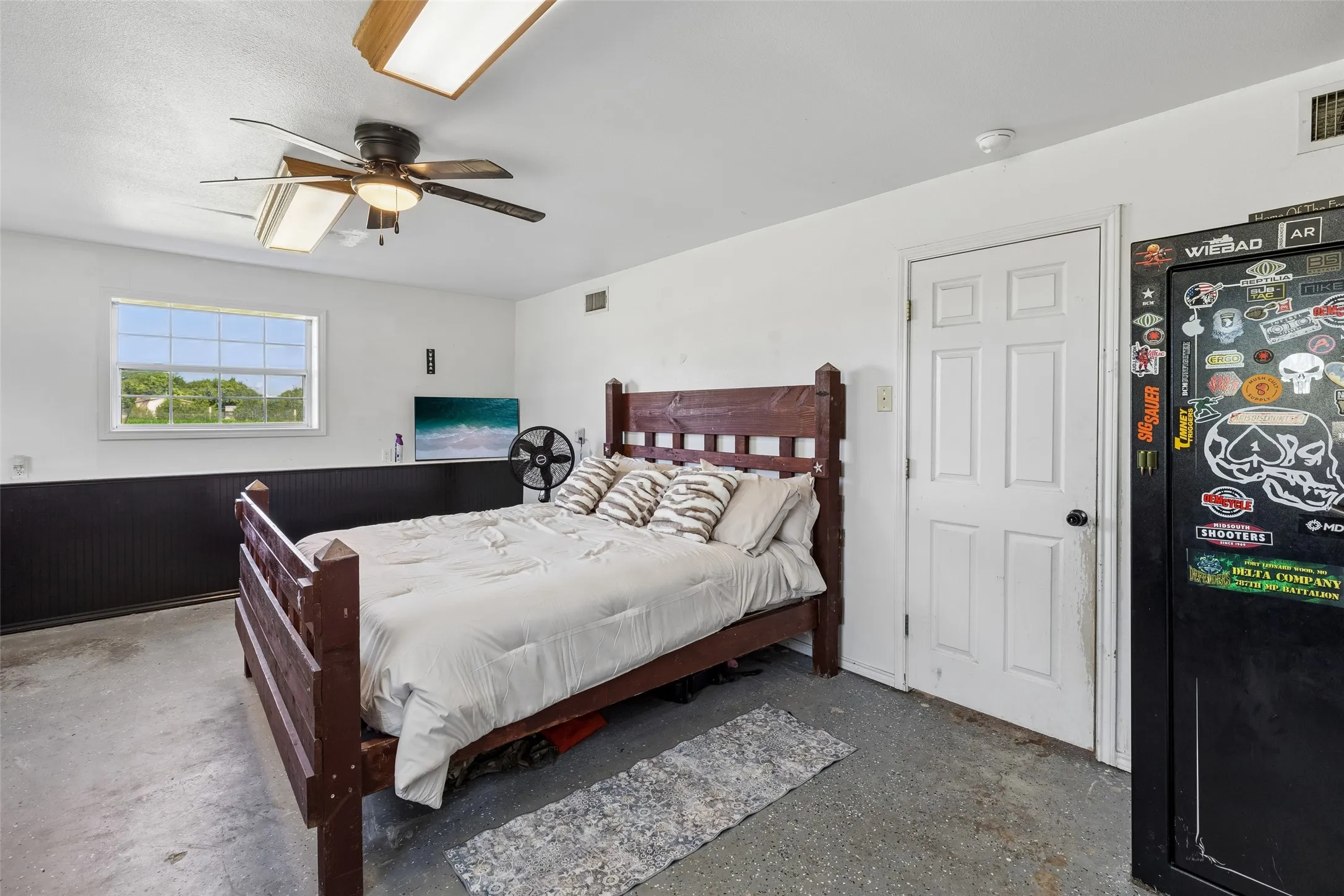 Farm For Sale in Van Zandt County , 2986 Vz County Road 3208, Wills Point, Texas 75169, 4 Bedroom, 2 Bathroom, Garage spaces, 3,329 Sqft, built in 1970, mls#21314009, Real Estate Agent in Wills Point, Homes For Sale in Van Zandt county, Homes For Sale in Wills Point, Realtor in Wills Point Texas, Real Estate Brokerage Independent Realty Texas, Luminita Cordes Realtor