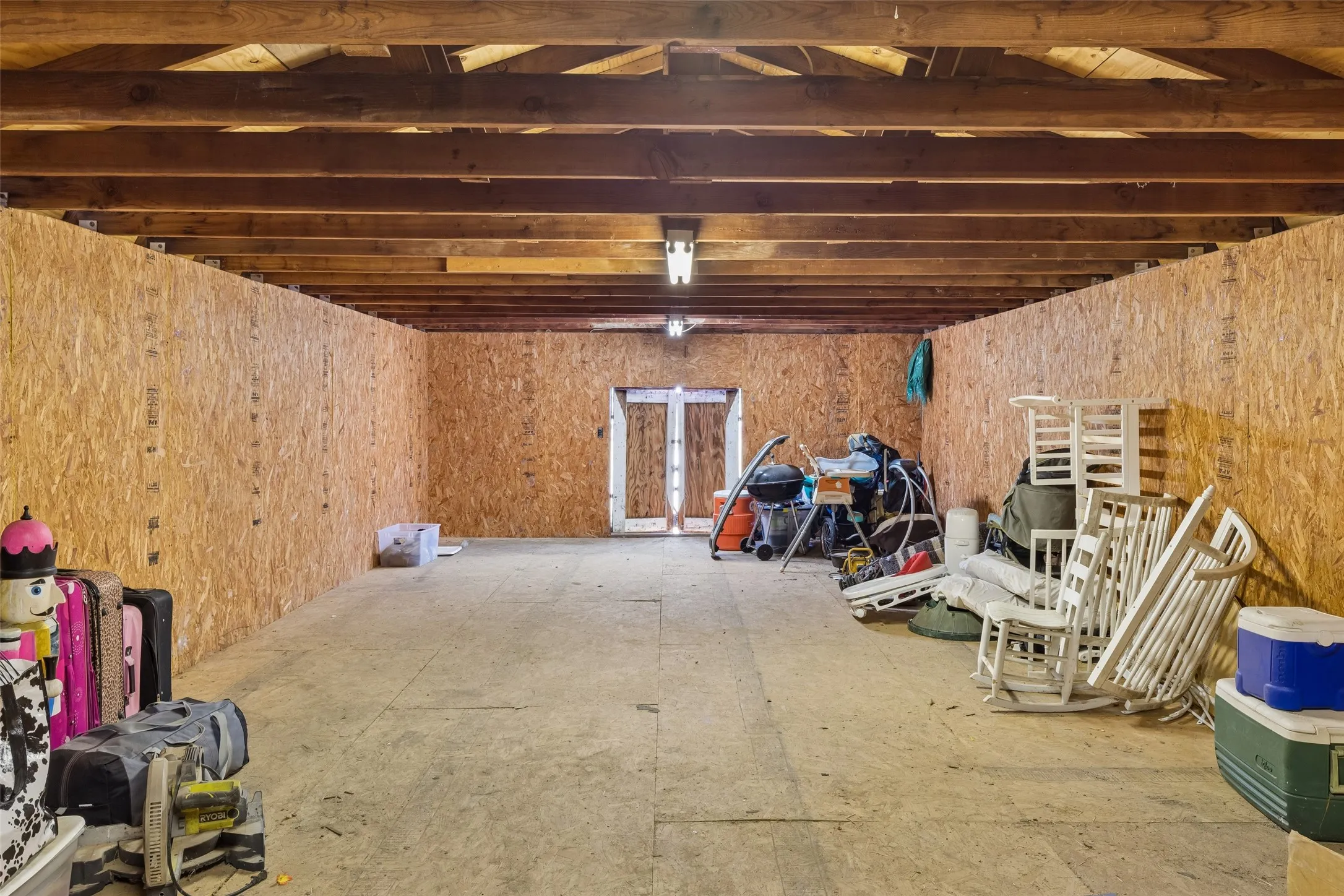 Farm For Sale in Van Zandt County , 2986 Vz County Road 3208, Wills Point, Texas 75169, 4 Bedroom, 2 Bathroom, Garage spaces, 3,329 Sqft, built in 1970, mls#21314009, Real Estate Agent in Wills Point, Homes For Sale in Van Zandt county, Homes For Sale in Wills Point, Realtor in Wills Point Texas, Real Estate Brokerage Independent Realty Texas, Luminita Cordes Realtor