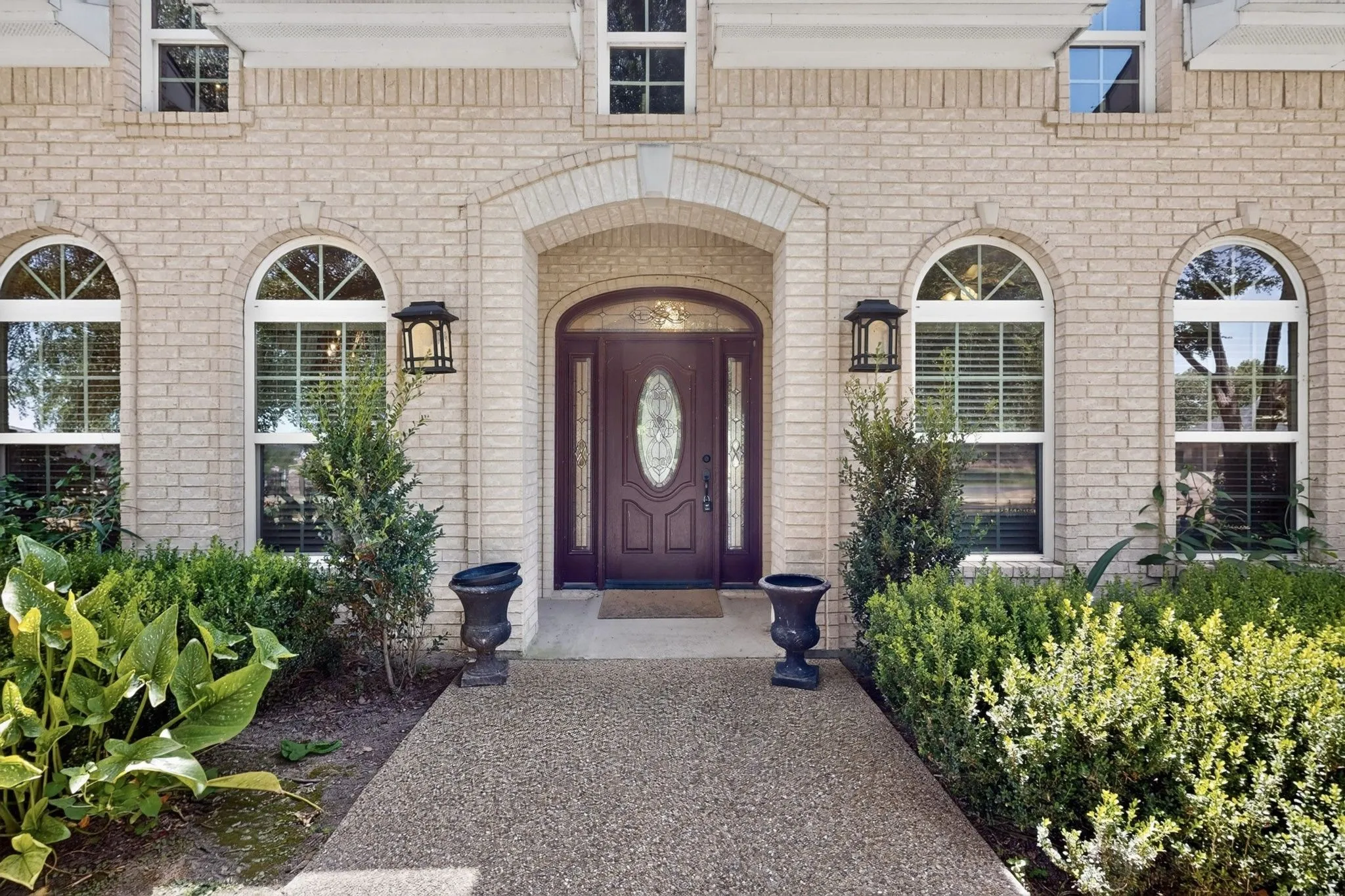 Single Family Residence For Sale in Kaufman County , 108 Cape Shore Drive, Mabank, Texas 75143, 4 Bedroom, 3 Bathroom, 2 Garage spaces, 2,728 Sqft, built in 2016, mls#21318105, Real Estate Agent in Mabank, Homes For Sale in Kaufman county, Homes For Sale in Mabank, Realtor in Mabank Texas, Real Estate Brokerage Independent Realty Texas, Luminita Cordes Realtor