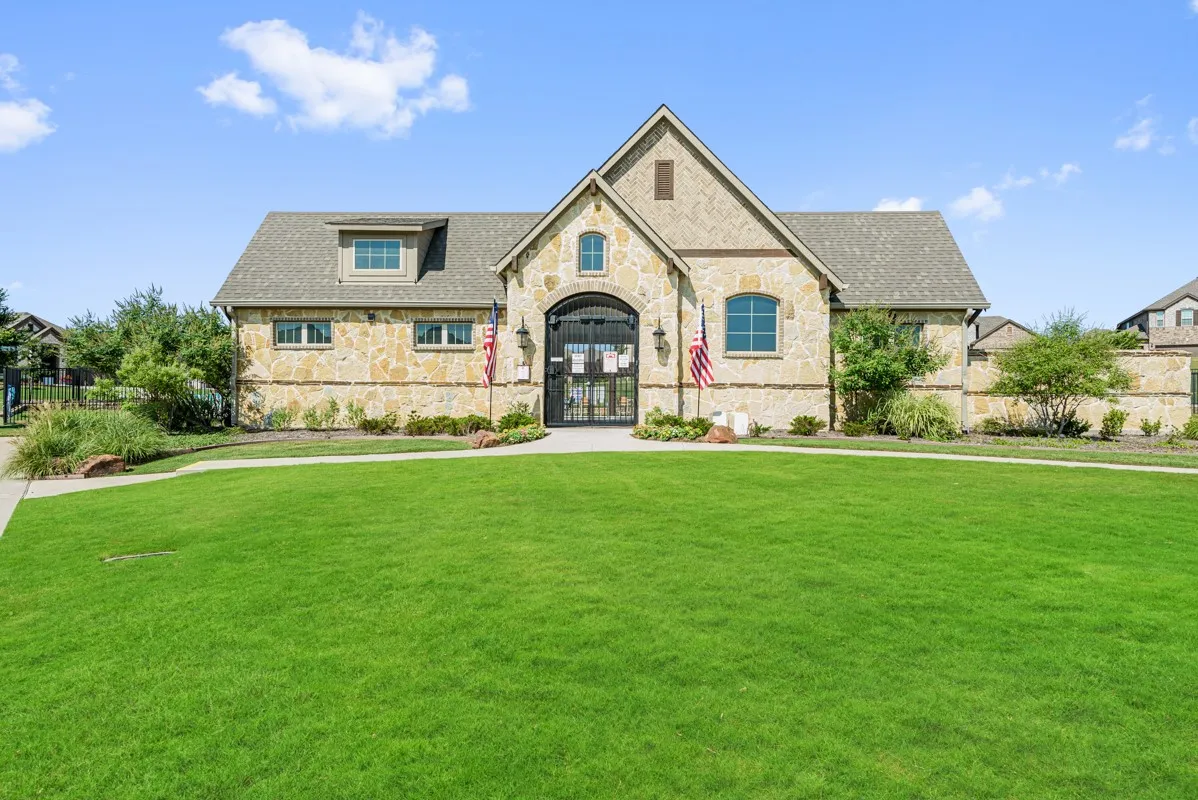 Timberbrook, Justin 2
