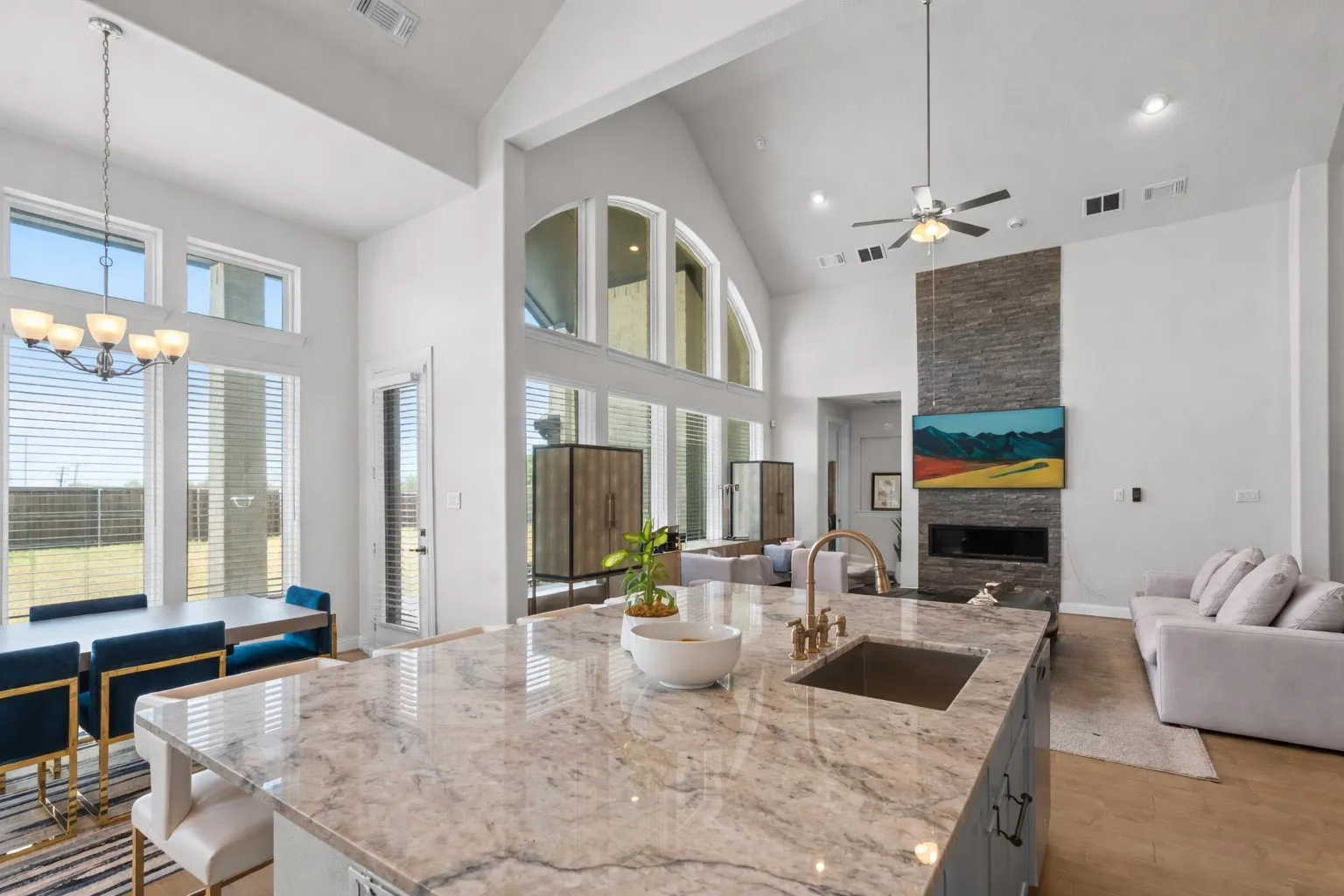 Single Family Residence For Rent in Collin County , 4428 Mill Pond Drive, Celina, Texas 75009, 4 Bedroom, 4 Bathroom, 3 Garage spaces, 2,883 Sqft, built in 2023, mls#21316335, Real Estate Agent in Celina, Homes For Rent in Collin county, Homes For Rent in Celina, Realtor in Celina Texas, Real Estate Brokerage Independent Realty Texas, Luminita Cordes Realtor