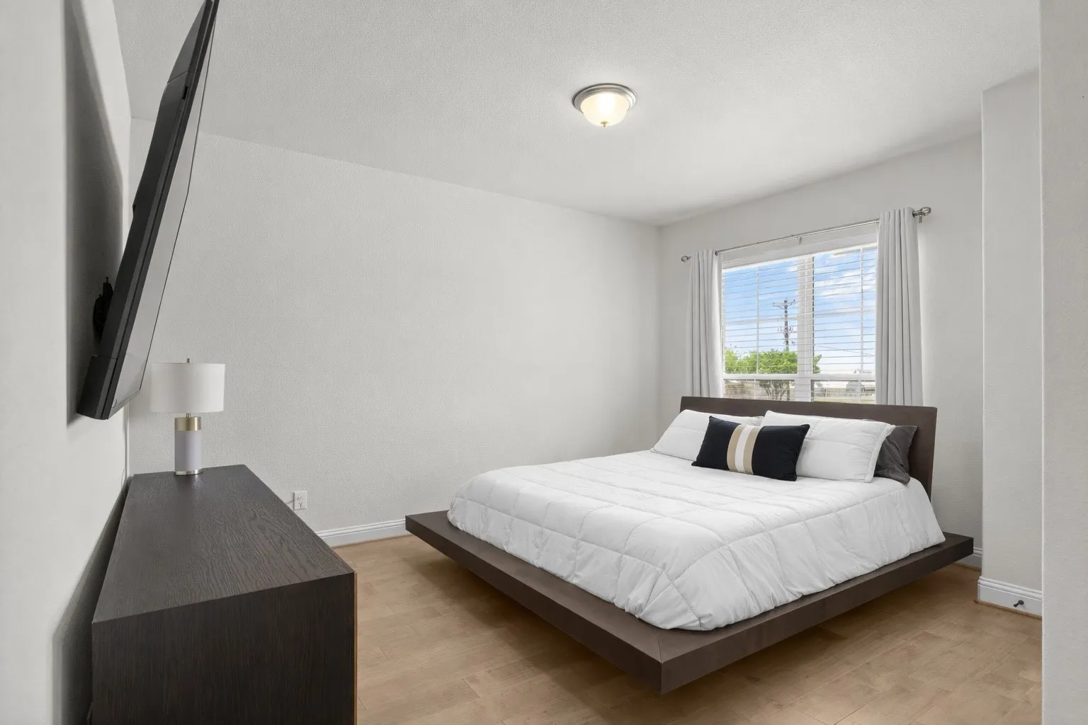 1st Floor Bed 1