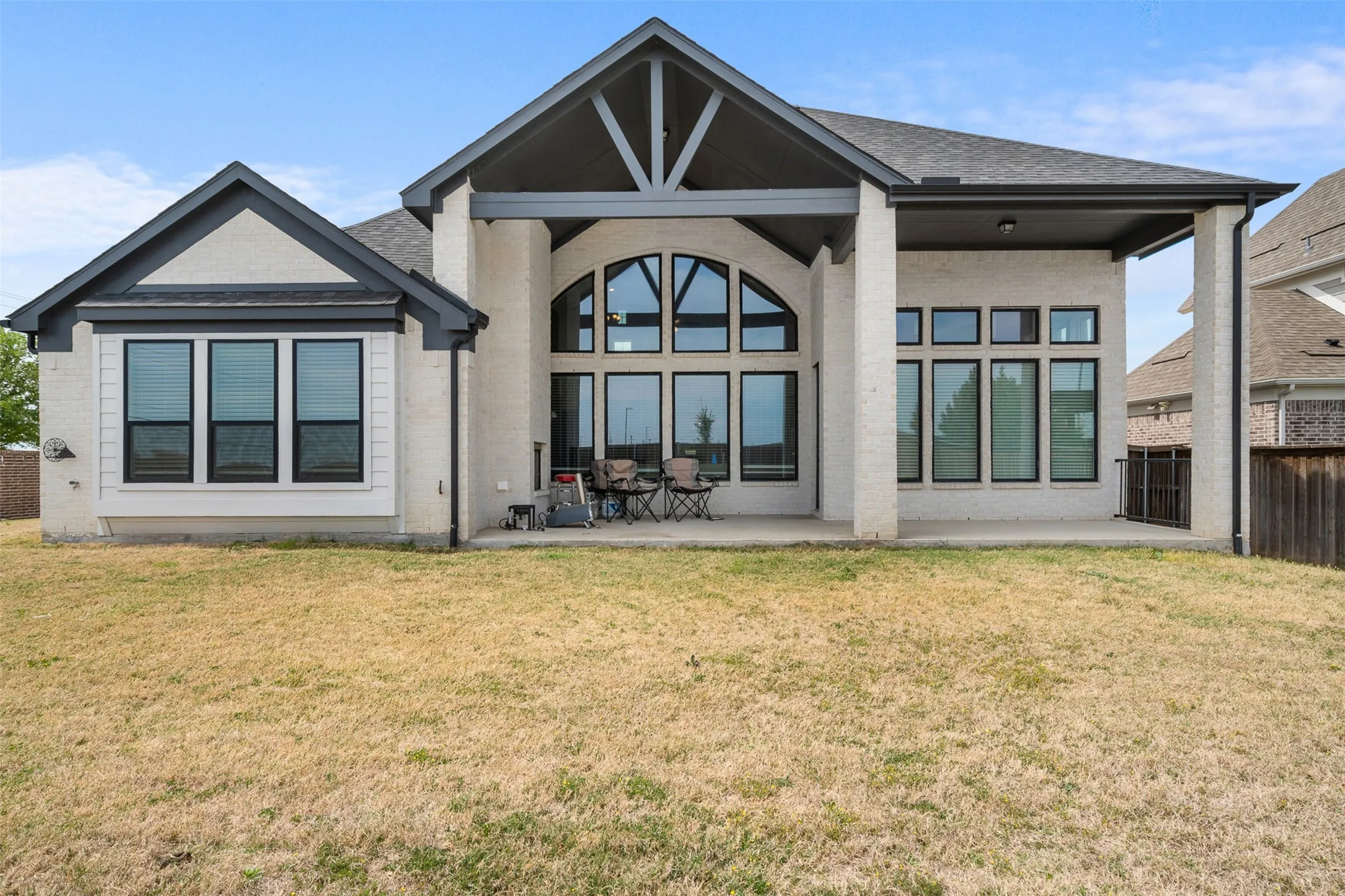 Single Family Residence For Rent in Collin County , 4428 Mill Pond Drive, Celina, Texas 75009, 4 Bedroom, 4 Bathroom, 3 Garage spaces, 2,883 Sqft, built in 2023, mls#21316335, Real Estate Agent in Celina, Homes For Rent in Collin county, Homes For Rent in Celina, Realtor in Celina Texas, Real Estate Brokerage Independent Realty Texas, Luminita Cordes Realtor