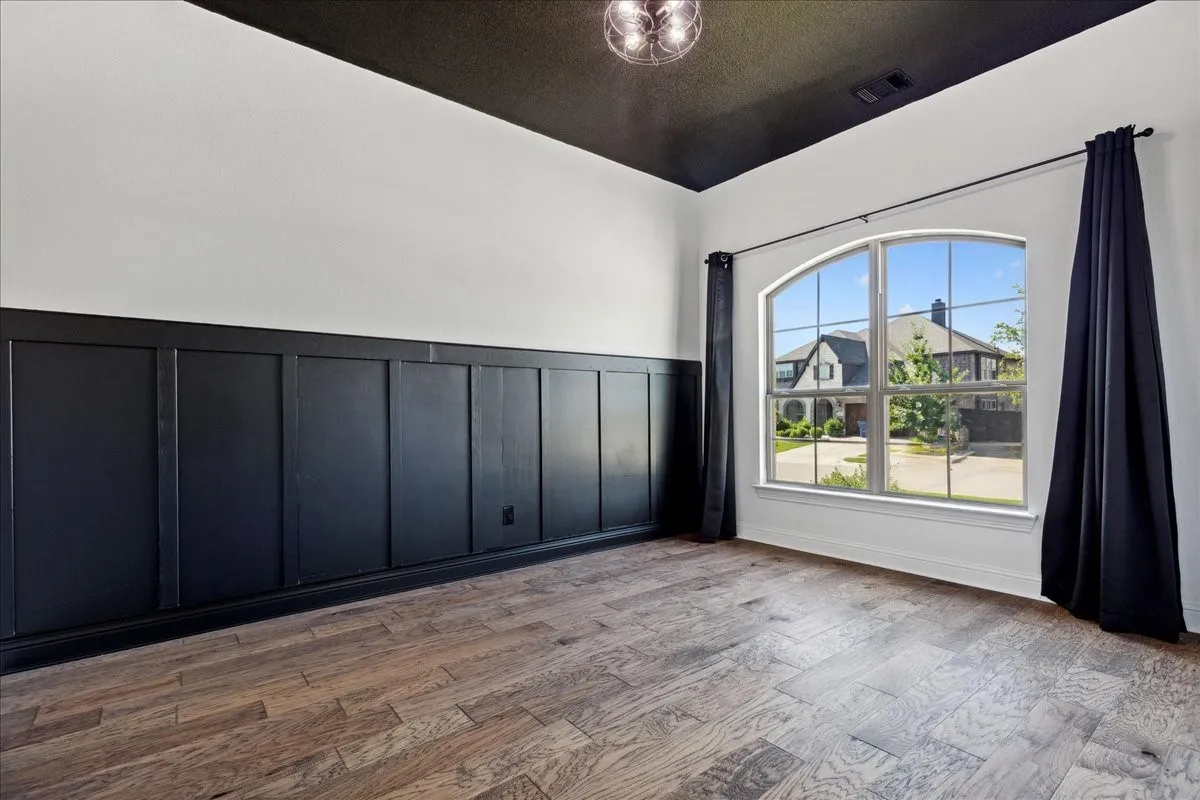 Office or 4th bedroom