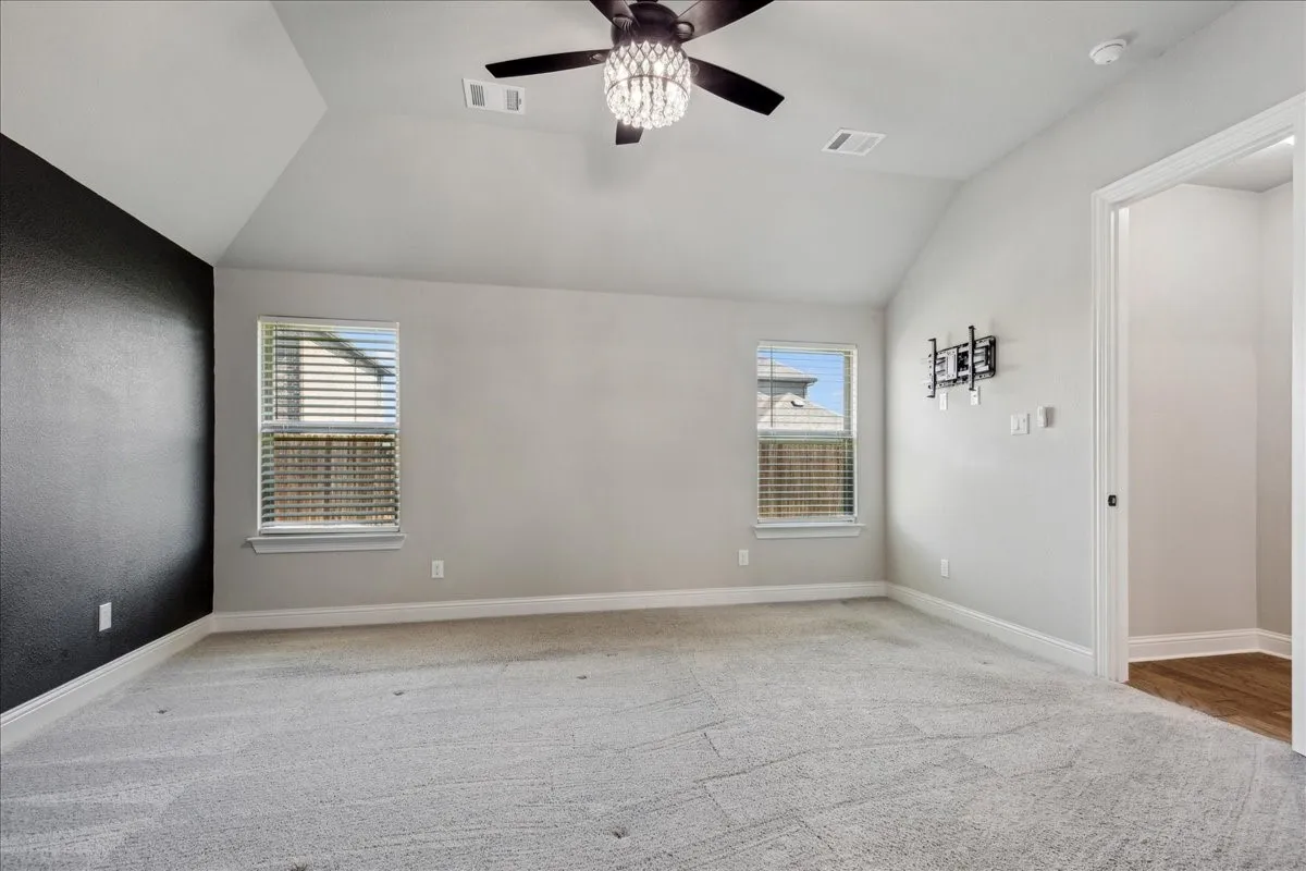 Single Family Residence For Sale in Ellis County , 541 Harvest Grove Drive, Waxahachie, Texas 75165, 3 Bedroom, 2 Bathroom, 2 Garage spaces, 2,295 Sqft, built in 2020, mls#21300893, Real Estate Agent in Waxahachie, Homes For Sale in Ellis county, Homes For Sale in Waxahachie, Realtor in Waxahachie Texas, Real Estate Brokerage Independent Realty Texas, Luminita Cordes Realtor