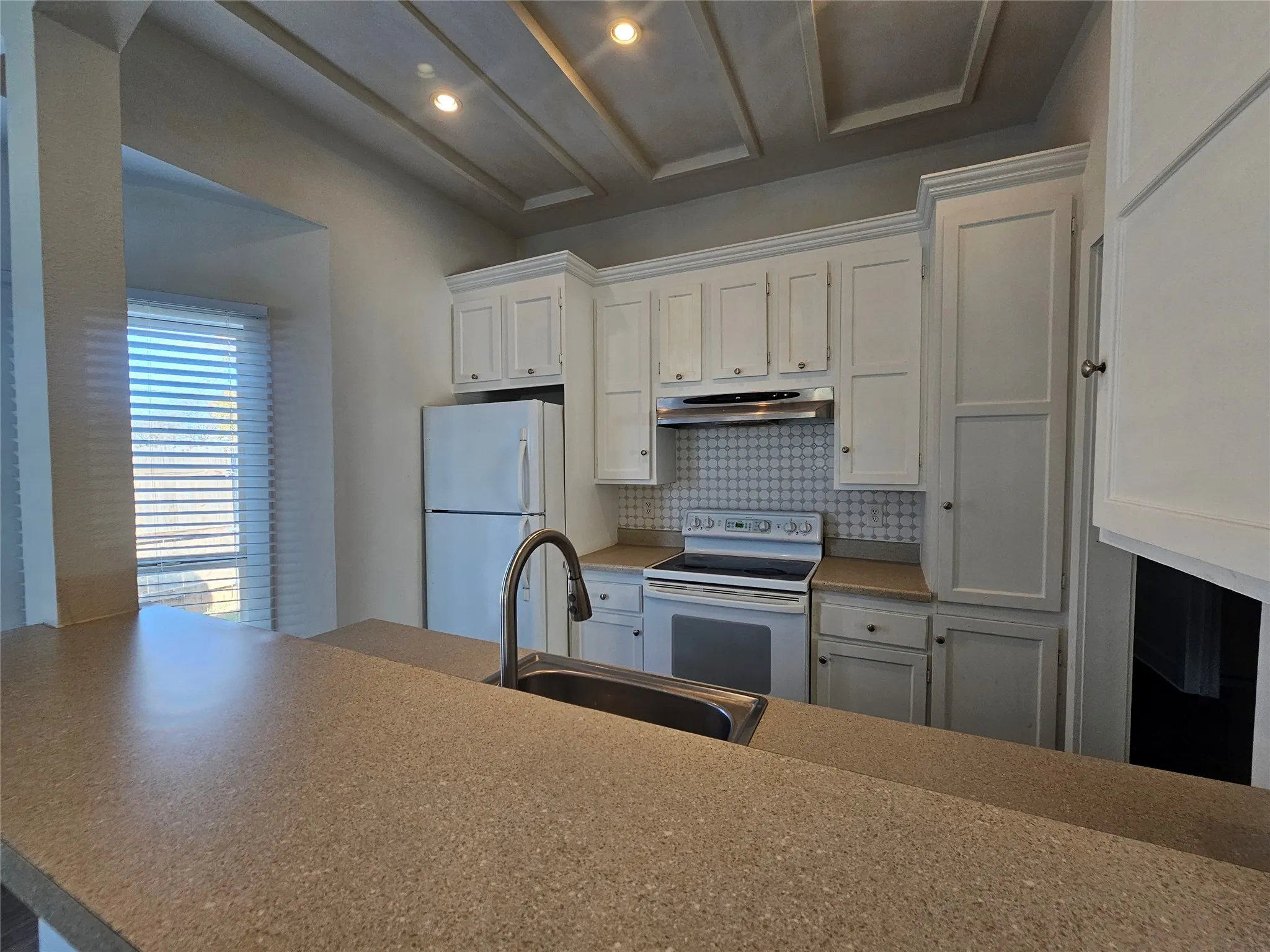 Single Family Residence For Sale in Clay County , 101 S Walnut Avenue, Petrolia, Texas 76377, 3 Bedroom, 2 Bathroom, Garage spaces, 1,264 Sqft, built in 1920, mls#21320090, Real Estate Agent in Petrolia, Homes For Sale in Clay county, Homes For Sale in Petrolia, Realtor in Petrolia Texas, Real Estate Brokerage Independent Realty Texas, Luminita Cordes Realtor