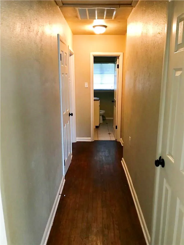 Duplex For Rent in Dallas County , 932 Harlandale Avenue 932, Dallas, Texas 75216, 2 Bedroom, 1 Bathroom, Garage spaces, 944 Sqft, built in 1953, mls#21319931, Real Estate Agent in Dallas, Homes For Rent in Dallas county, Homes For Rent in Dallas, Realtor in Dallas Texas, Real Estate Brokerage Independent Realty Texas, Luminita Cordes Realtor