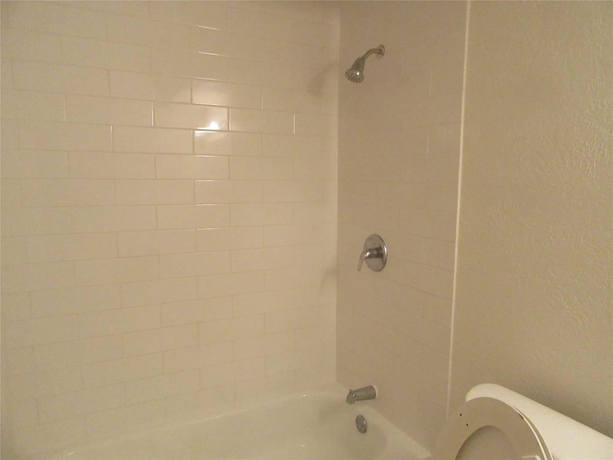Single Family Residence For Rent in Collin County , 1428 Camelia Drive, Plano, Texas 75074, 3 Bedroom, 2 Bathroom, 2 Garage spaces, 1,329 Sqft, built in 1982, mls#21320097, Real Estate Agent in Plano, Homes For Rent in Collin county, Homes For Rent in Plano, Realtor in Plano Texas, Real Estate Brokerage Independent Realty Texas, Luminita Cordes Realtor
