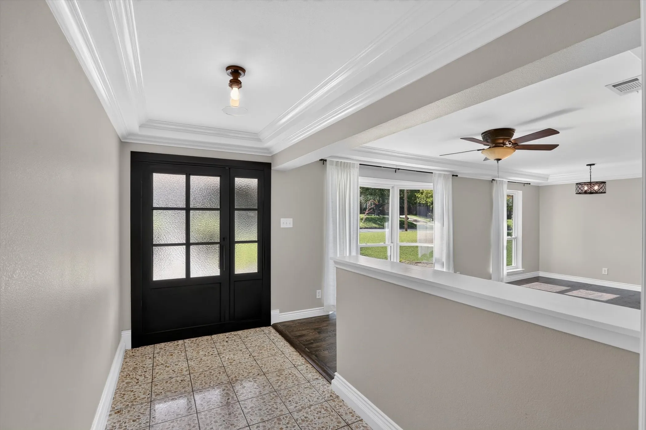 Single Family Residence For Sale in Dallas County , 1438 Vicki Lane, Cedar Hill, Texas 75104, 3 Bedroom, 2 Bathroom, 2 Garage spaces, 2,068 Sqft, built in 1967, mls#21318603, Real Estate Agent in Cedar Hill, Homes For Sale in Dallas county, Homes For Sale in Cedar Hill, Realtor in Cedar Hill Texas, Real Estate Brokerage Independent Realty Texas, Luminita Cordes Realtor