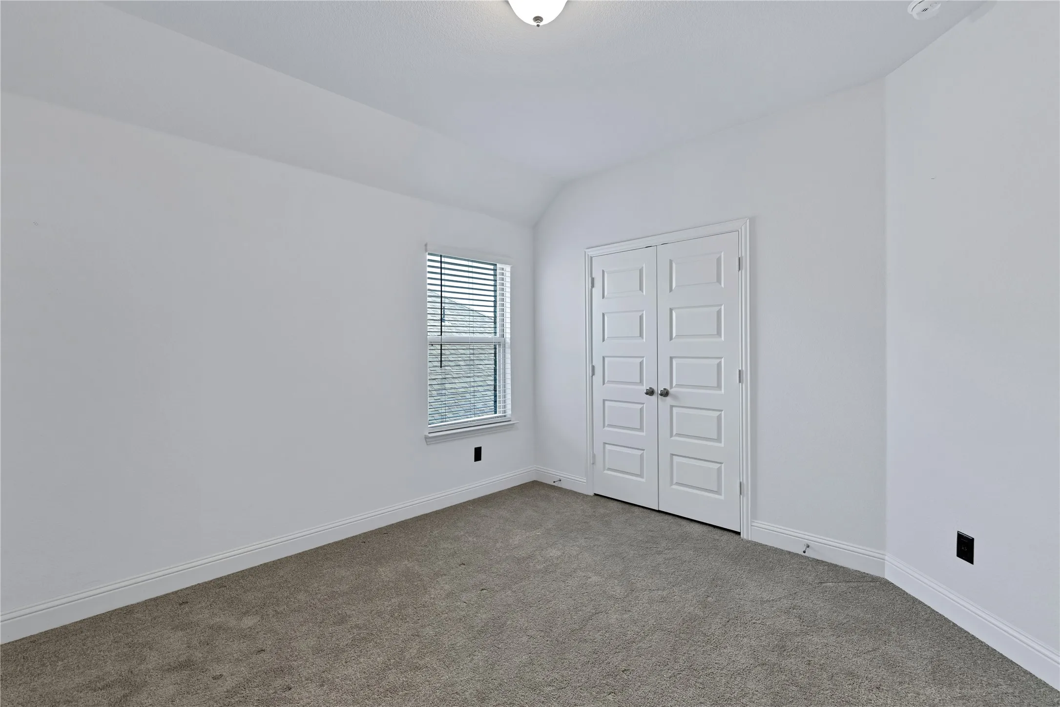 Single Family Residence For Sale in Denton County , 16916 Sophora Avenue, Justin, Texas 76247, 3 Bedroom, 3 Bathroom, 2 Garage spaces, 2,883 Sqft, built in 2023, mls#21320107, Real Estate Agent in Justin, Homes For Sale in Denton county, Homes For Sale in Justin, Realtor in Justin Texas, Real Estate Brokerage Independent Realty Texas, Luminita Cordes Realtor
