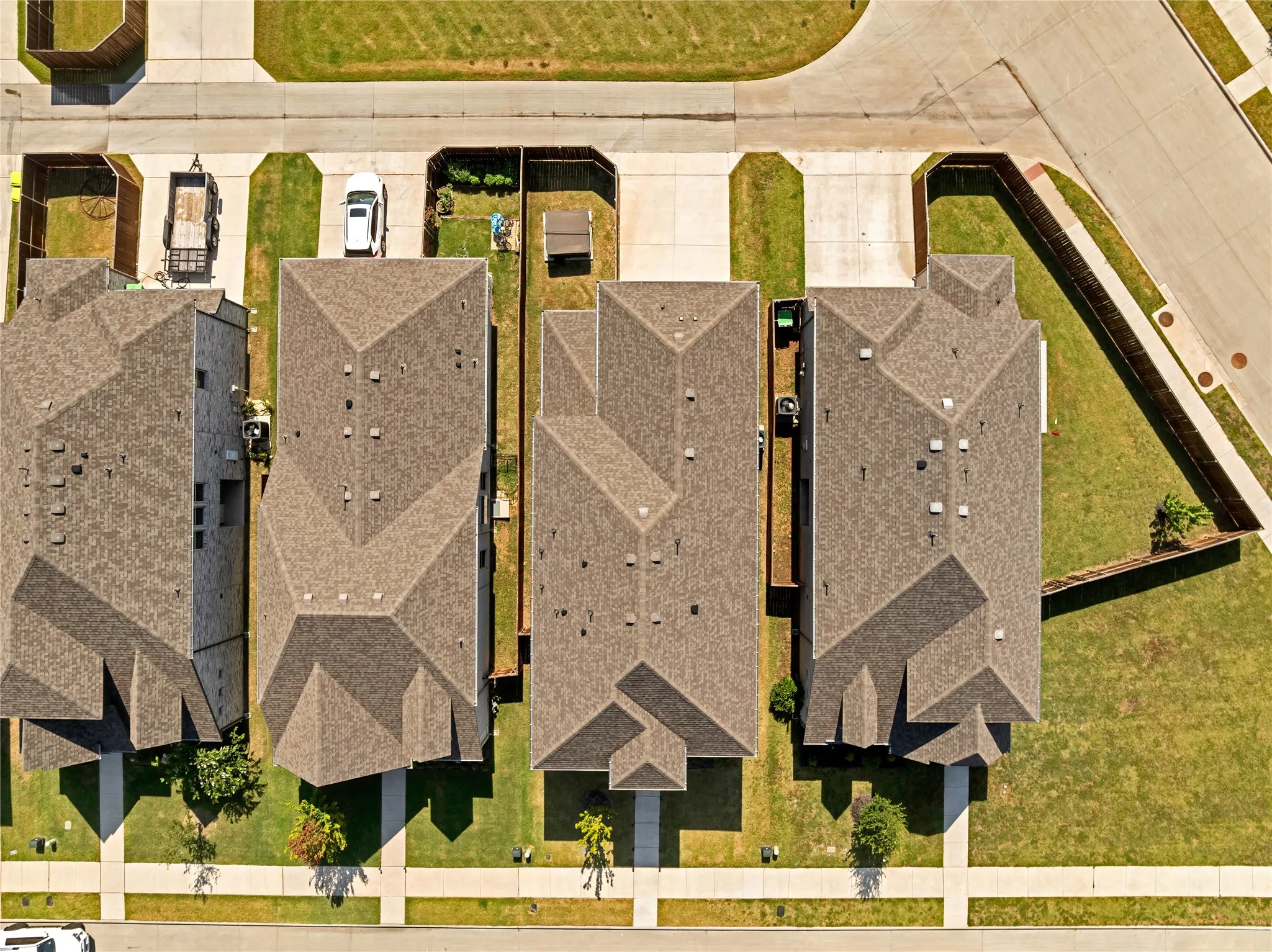 Single Family Residence For Sale in Denton County , 16916 Sophora Avenue, Justin, Texas 76247, 3 Bedroom, 3 Bathroom, 2 Garage spaces, 2,883 Sqft, built in 2023, mls#21320107, Real Estate Agent in Justin, Homes For Sale in Denton county, Homes For Sale in Justin, Realtor in Justin Texas, Real Estate Brokerage Independent Realty Texas, Luminita Cordes Realtor