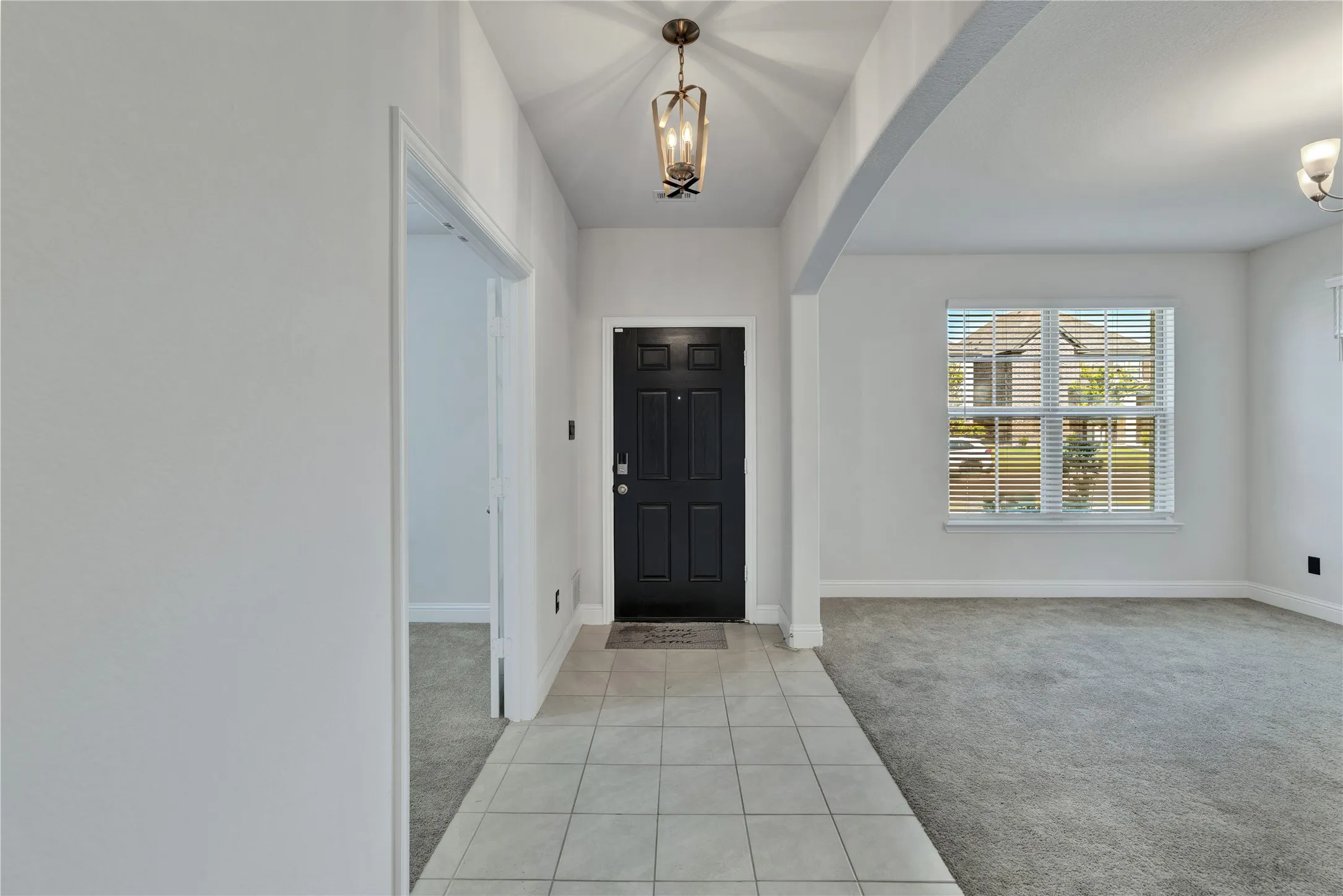 Single Family Residence For Sale in Denton County , 16916 Sophora Avenue, Justin, Texas 76247, 3 Bedroom, 3 Bathroom, 2 Garage spaces, 2,883 Sqft, built in 2023, mls#21320107, Real Estate Agent in Justin, Homes For Sale in Denton county, Homes For Sale in Justin, Realtor in Justin Texas, Real Estate Brokerage Independent Realty Texas, Luminita Cordes Realtor