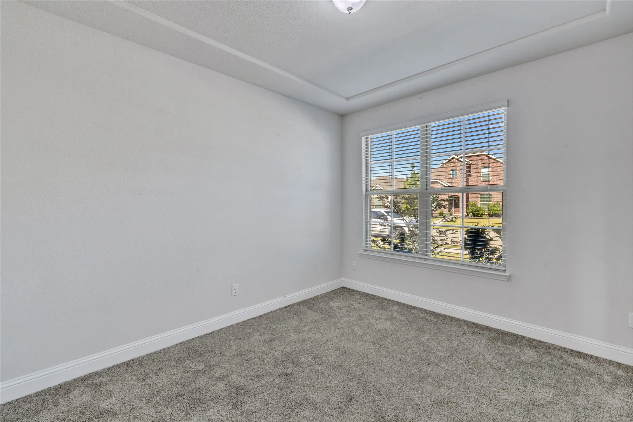 Single Family Residence For Sale in Denton County , 16916 Sophora Avenue, Justin, Texas 76247, 3 Bedroom, 3 Bathroom, 2 Garage spaces, 2,883 Sqft, built in 2023, mls#21320107, Real Estate Agent in Justin, Homes For Sale in Denton county, Homes For Sale in Justin, Realtor in Justin Texas, Real Estate Brokerage Independent Realty Texas, Luminita Cordes Realtor