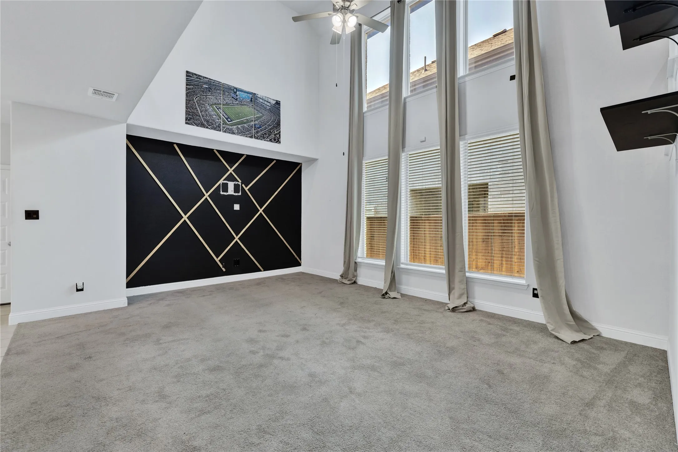 Single Family Residence For Sale in Denton County , 16916 Sophora Avenue, Justin, Texas 76247, 3 Bedroom, 3 Bathroom, 2 Garage spaces, 2,883 Sqft, built in 2023, mls#21320107, Real Estate Agent in Justin, Homes For Sale in Denton county, Homes For Sale in Justin, Realtor in Justin Texas, Real Estate Brokerage Independent Realty Texas, Luminita Cordes Realtor
