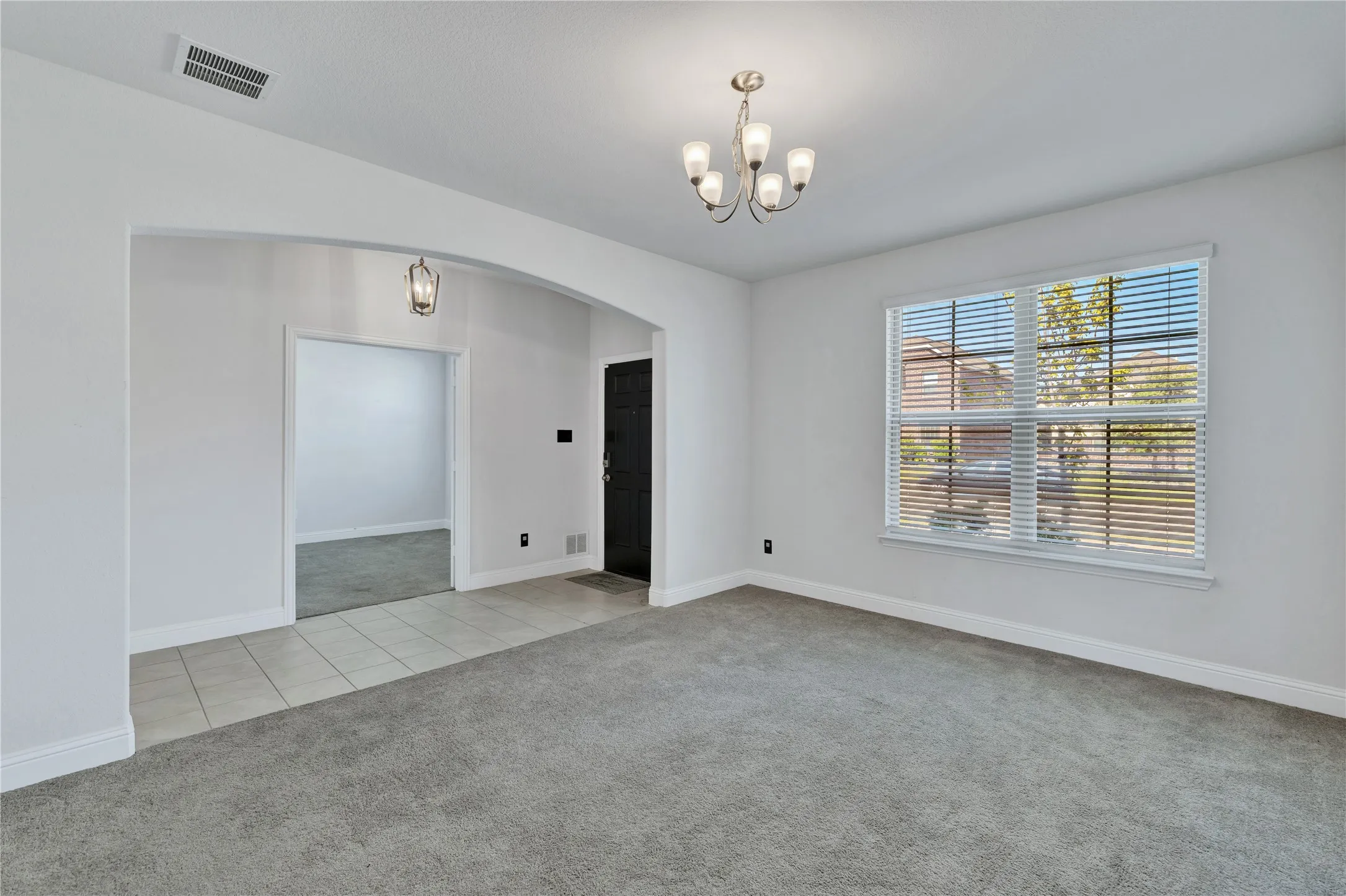 Single Family Residence For Sale in Denton County , 16916 Sophora Avenue, Justin, Texas 76247, 3 Bedroom, 3 Bathroom, 2 Garage spaces, 2,883 Sqft, built in 2023, mls#21320107, Real Estate Agent in Justin, Homes For Sale in Denton county, Homes For Sale in Justin, Realtor in Justin Texas, Real Estate Brokerage Independent Realty Texas, Luminita Cordes Realtor