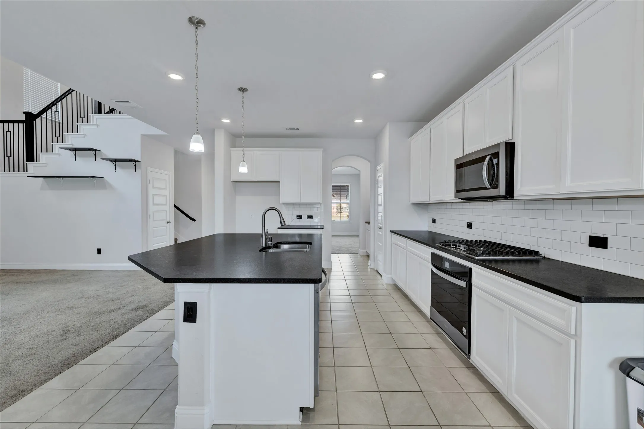 Single Family Residence For Sale in Denton County , 16916 Sophora Avenue, Justin, Texas 76247, 3 Bedroom, 3 Bathroom, 2 Garage spaces, 2,883 Sqft, built in 2023, mls#21320107, Real Estate Agent in Justin, Homes For Sale in Denton county, Homes For Sale in Justin, Realtor in Justin Texas, Real Estate Brokerage Independent Realty Texas, Luminita Cordes Realtor