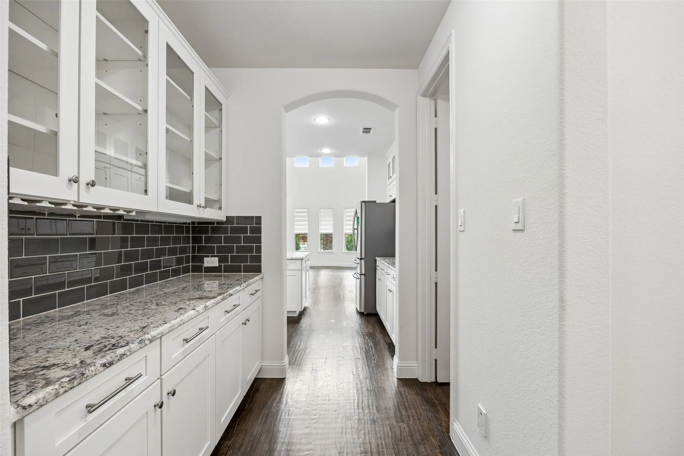 Single Family Residence For Rent in Denton County , 1165 Clearwater Drive, Frisco, Texas 75036, 5 Bedroom, 5 Bathroom, 2 Garage spaces, 5,183 Sqft, built in 2014, mls#21320067, Real Estate Agent in Frisco, Homes For Rent in Denton county, Homes For Rent in Frisco, Realtor in Frisco Texas, Real Estate Brokerage Independent Realty Texas, Luminita Cordes Realtor