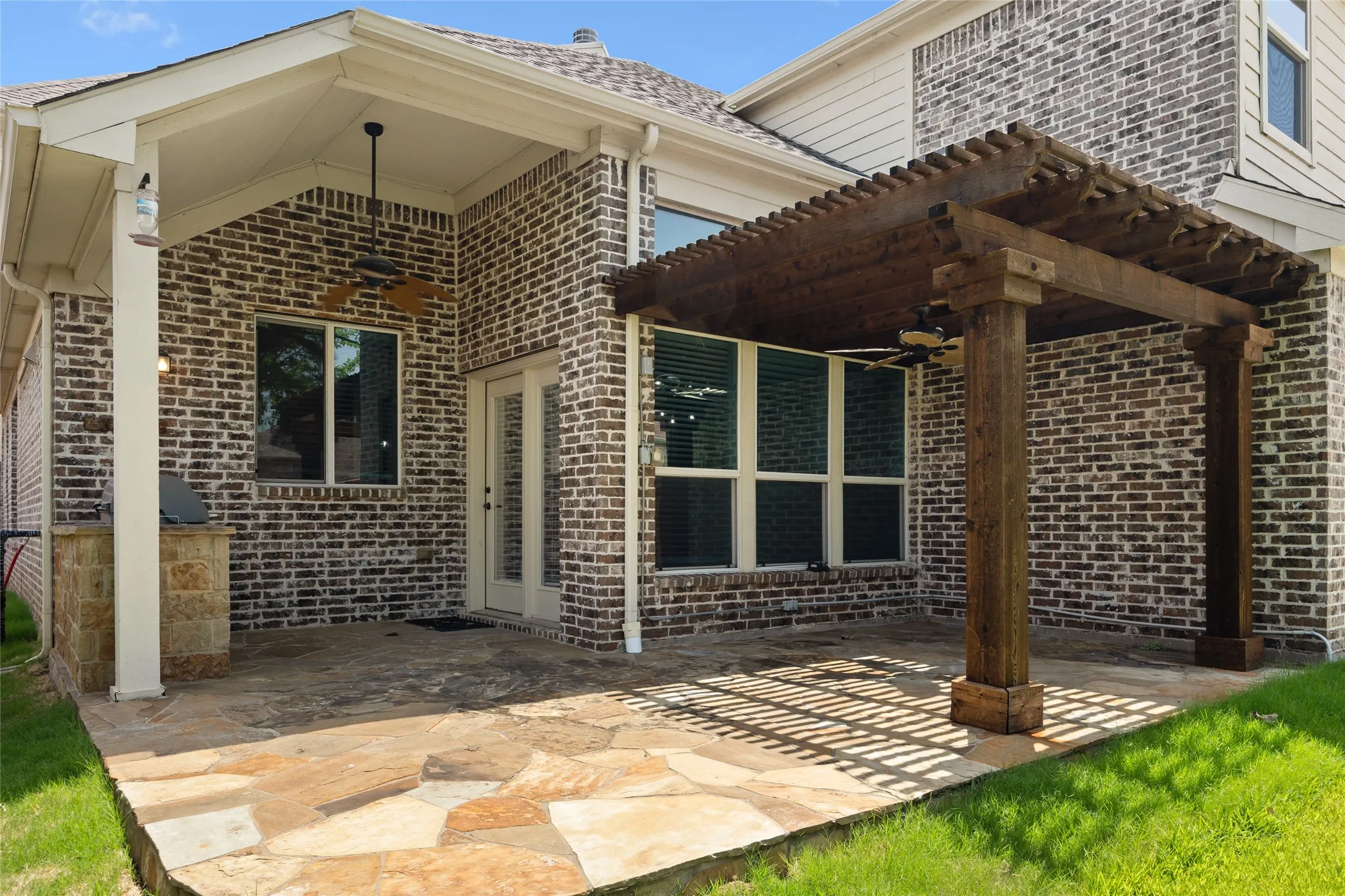 Single Family Residence For Sale in Denton County , 1196 Bentgrass Drive, Frisco, Texas 75036, 5 Bedroom, 5 Bathroom, 2 Garage spaces, 3,678 Sqft, built in 2012, mls#21302985, Real Estate Agent in Frisco, Homes For Sale in Denton county, Homes For Sale in Frisco, Realtor in Frisco Texas, Real Estate Brokerage Independent Realty Texas, Luminita Cordes Realtor