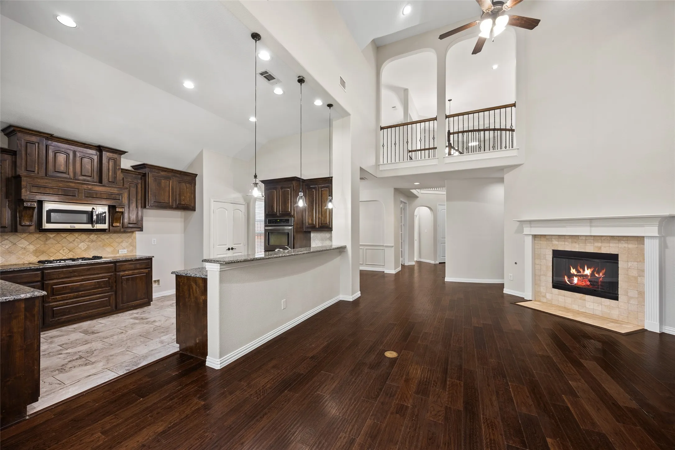 Single Family Residence For Sale in Denton County , 1196 Bentgrass Drive, Frisco, Texas 75036, 5 Bedroom, 5 Bathroom, 2 Garage spaces, 3,678 Sqft, built in 2012, mls#21302985, Real Estate Agent in Frisco, Homes For Sale in Denton county, Homes For Sale in Frisco, Realtor in Frisco Texas, Real Estate Brokerage Independent Realty Texas, Luminita Cordes Realtor