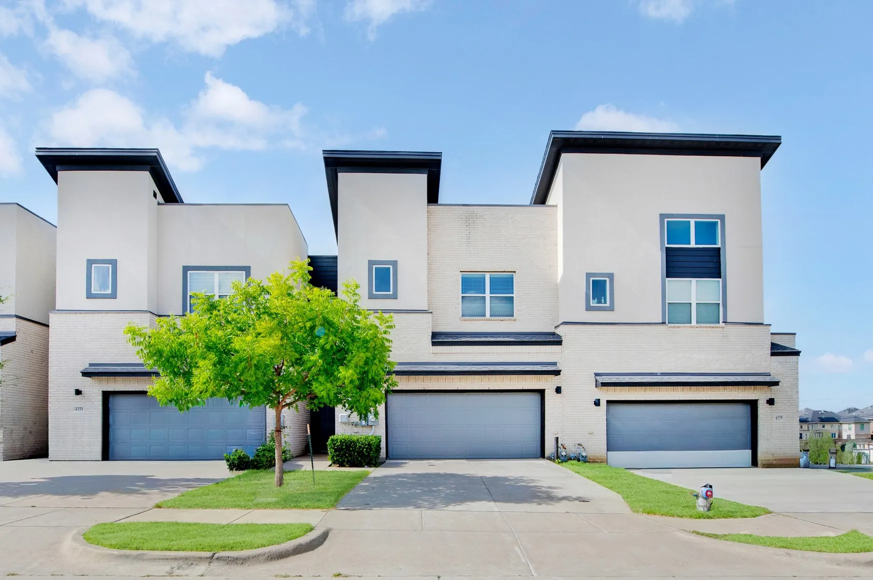 Condominium For Rent in Dallas County , 4354 Hebron Street, Irving, Texas 75061, 3 Bedroom, 3 Bathroom, 2 Garage spaces, 1,883 Sqft, built in 2020, mls#21319871, Real Estate Agent in Irving, Homes For Rent in Dallas county, Homes For Rent in Irving, Realtor in Irving Texas, Real Estate Brokerage Independent Realty Texas, Luminita Cordes Realtor