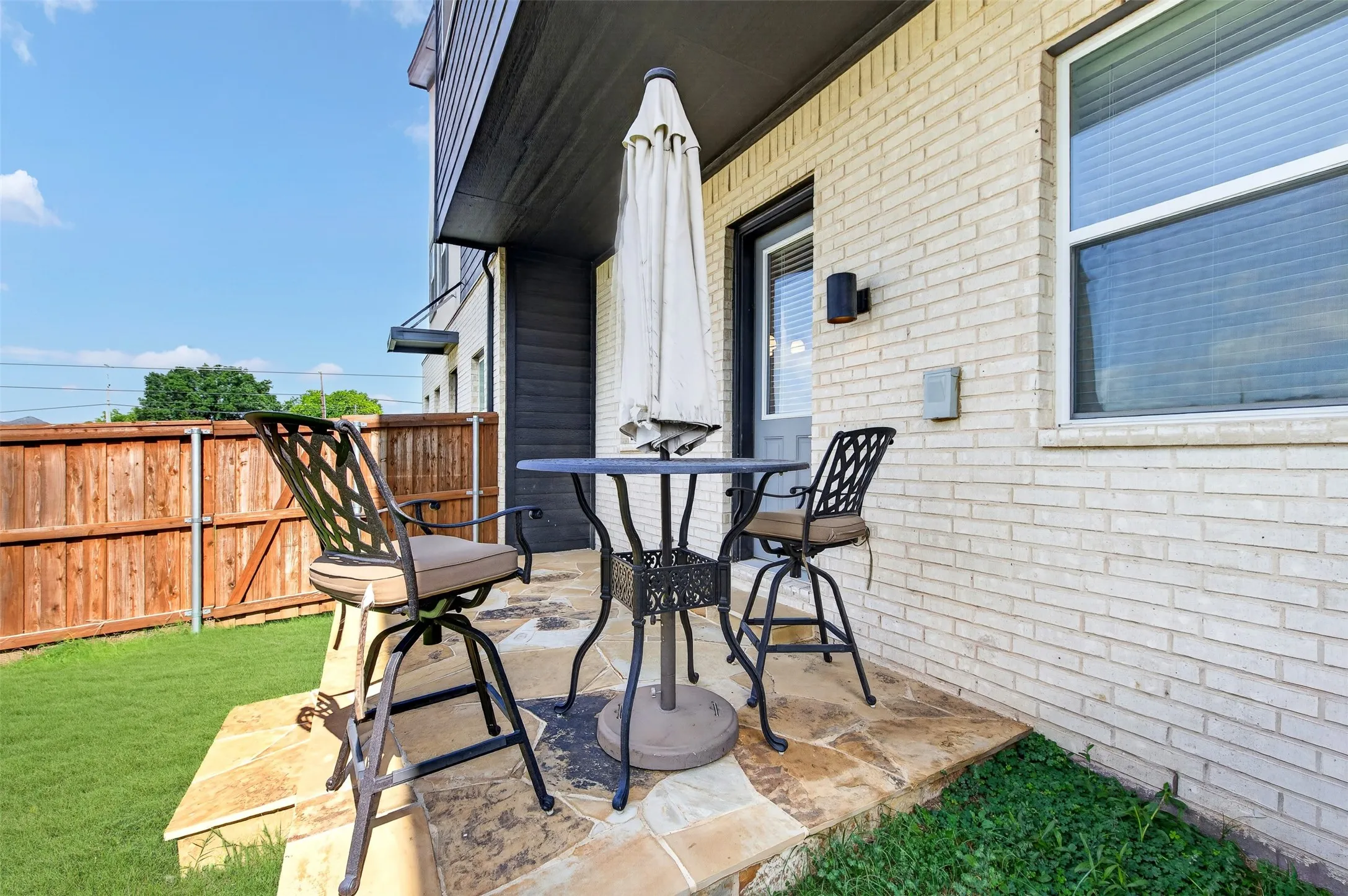 Condominium For Rent in Dallas County , 4354 Hebron Street, Irving, Texas 75061, 3 Bedroom, 3 Bathroom, 2 Garage spaces, 1,883 Sqft, built in 2020, mls#21319871, Real Estate Agent in Irving, Homes For Rent in Dallas county, Homes For Rent in Irving, Realtor in Irving Texas, Real Estate Brokerage Independent Realty Texas, Luminita Cordes Realtor
