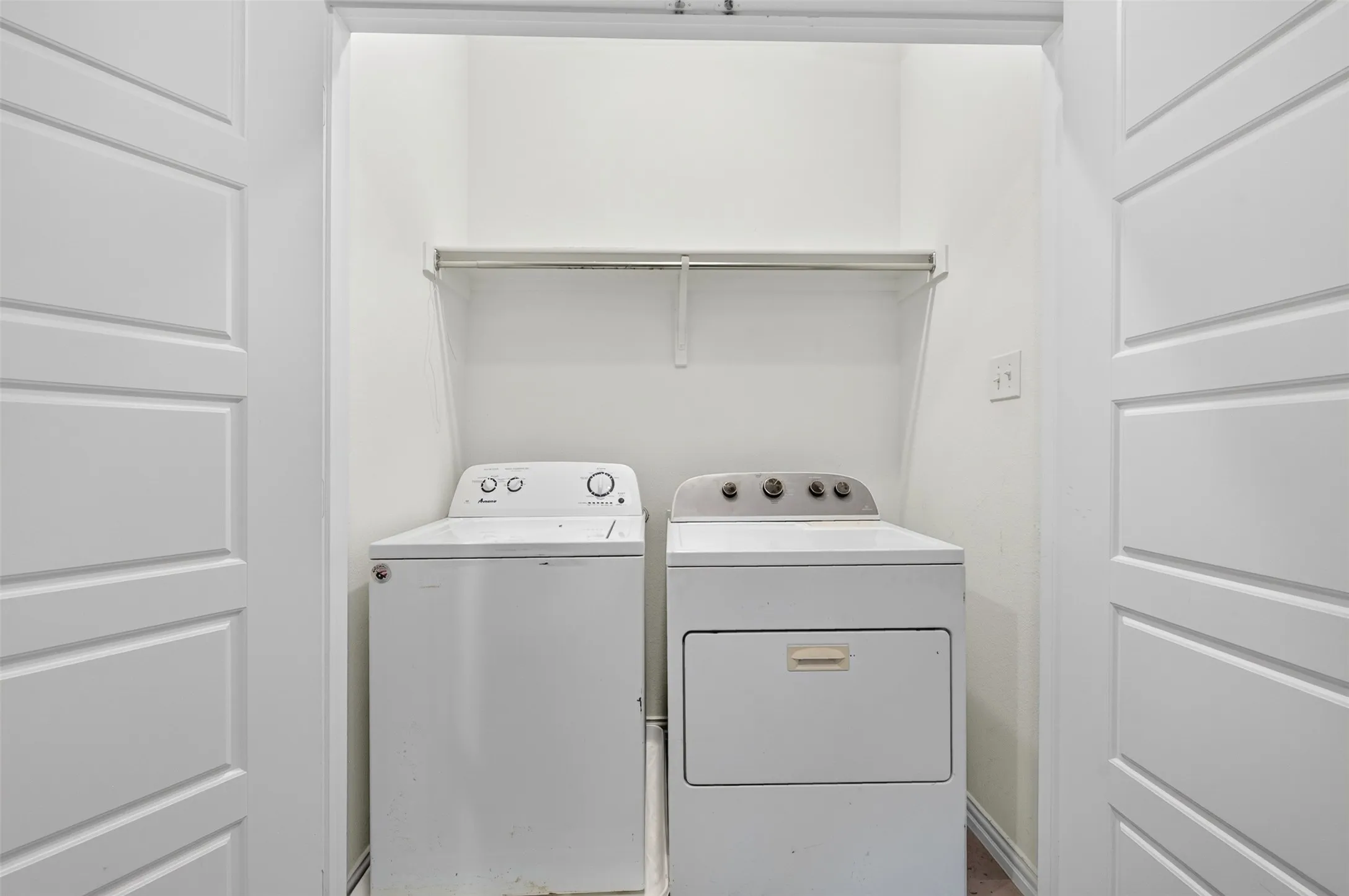 Condominium For Rent in Dallas County , 4354 Hebron Street, Irving, Texas 75061, 3 Bedroom, 3 Bathroom, 2 Garage spaces, 1,883 Sqft, built in 2020, mls#21319871, Real Estate Agent in Irving, Homes For Rent in Dallas county, Homes For Rent in Irving, Realtor in Irving Texas, Real Estate Brokerage Independent Realty Texas, Luminita Cordes Realtor