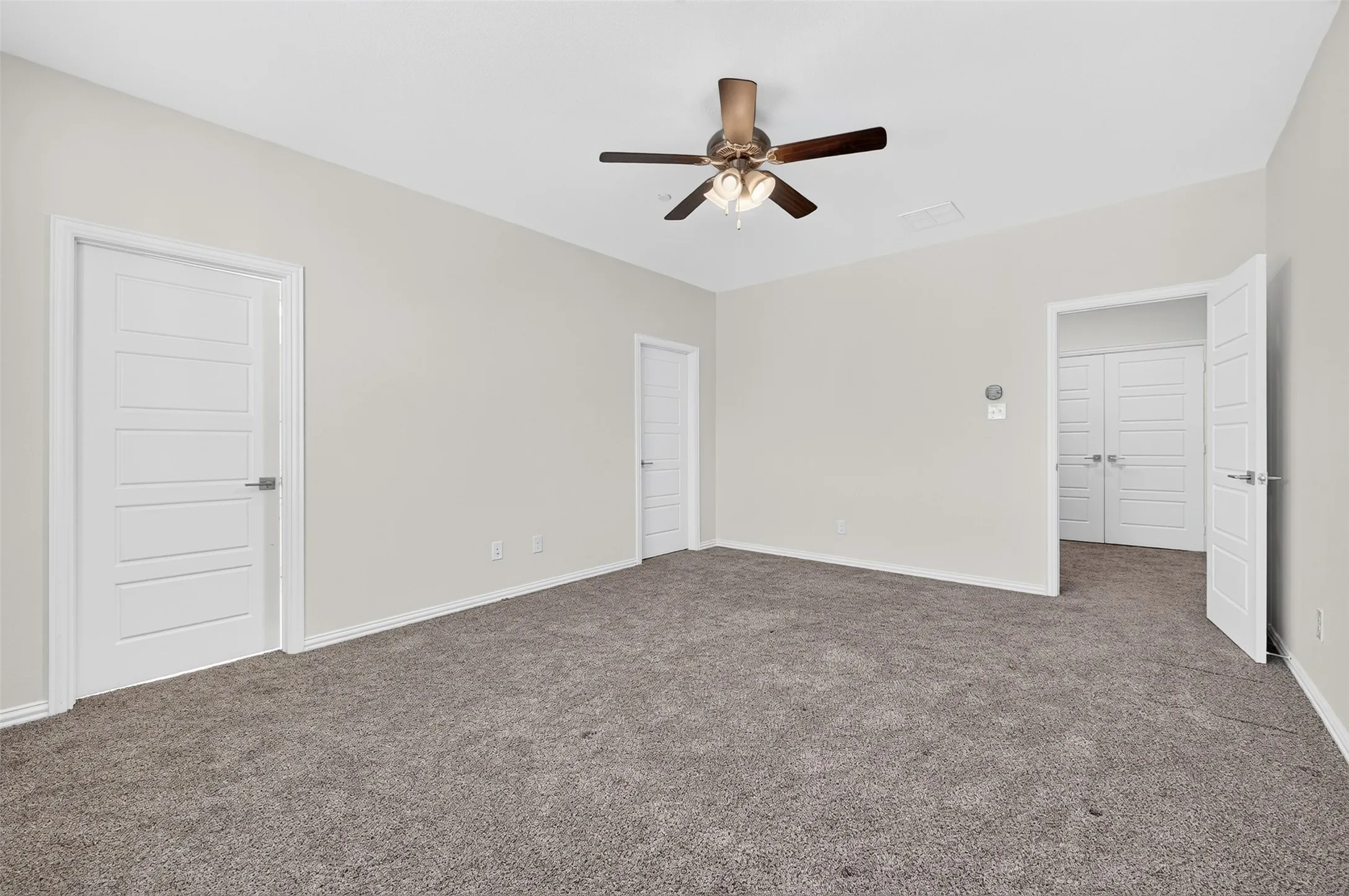 Condominium For Rent in Dallas County , 4354 Hebron Street, Irving, Texas 75061, 3 Bedroom, 3 Bathroom, 2 Garage spaces, 1,883 Sqft, built in 2020, mls#21319871, Real Estate Agent in Irving, Homes For Rent in Dallas county, Homes For Rent in Irving, Realtor in Irving Texas, Real Estate Brokerage Independent Realty Texas, Luminita Cordes Realtor