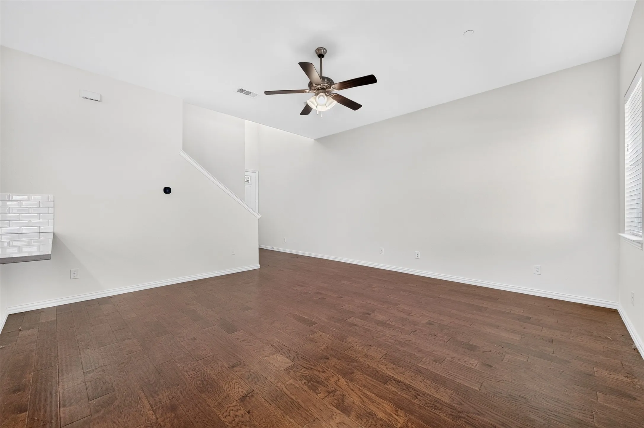 Condominium For Rent in Dallas County , 4354 Hebron Street, Irving, Texas 75061, 3 Bedroom, 3 Bathroom, 2 Garage spaces, 1,883 Sqft, built in 2020, mls#21319871, Real Estate Agent in Irving, Homes For Rent in Dallas county, Homes For Rent in Irving, Realtor in Irving Texas, Real Estate Brokerage Independent Realty Texas, Luminita Cordes Realtor