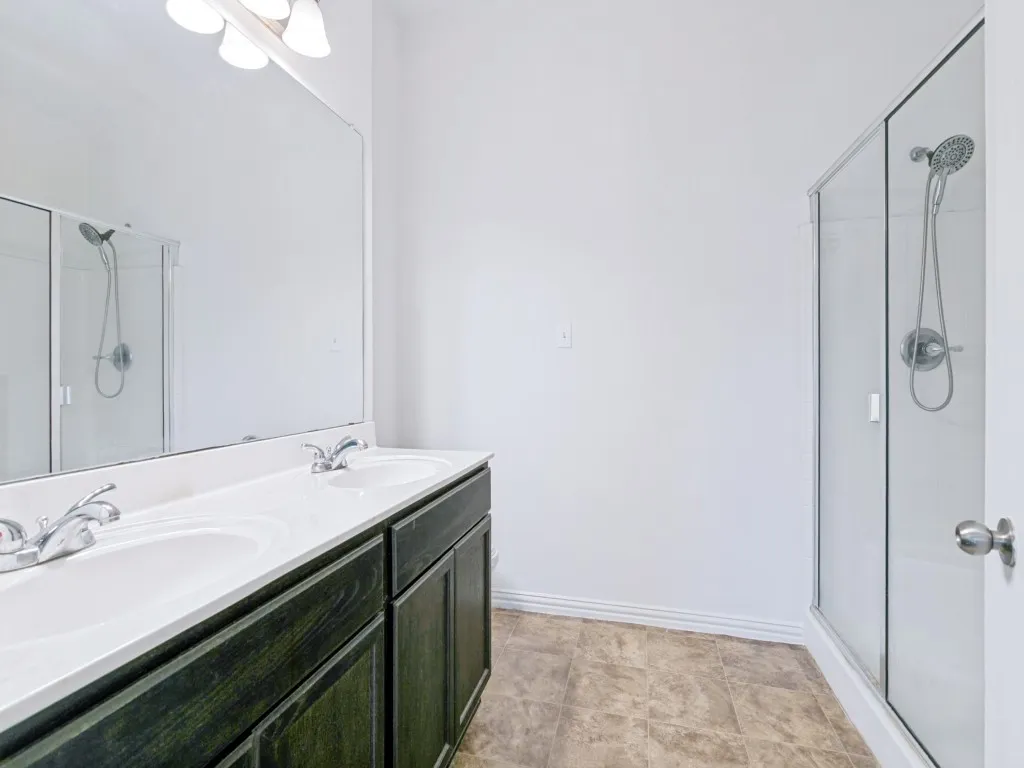 Single Family Residence For Rent in Tarrant County , 1440 Gallina Trail, Fort Worth, Texas 76119, 3 Bedroom, 2 Bathroom, 1 Garage spaces, 1,457 Sqft, built in 2017, mls#21303880, Real Estate Agent in Fort Worth, Homes For Rent in Tarrant county, Homes For Rent in Fort Worth, Realtor in Fort Worth Texas, Real Estate Brokerage Independent Realty Texas, Luminita Cordes Realtor