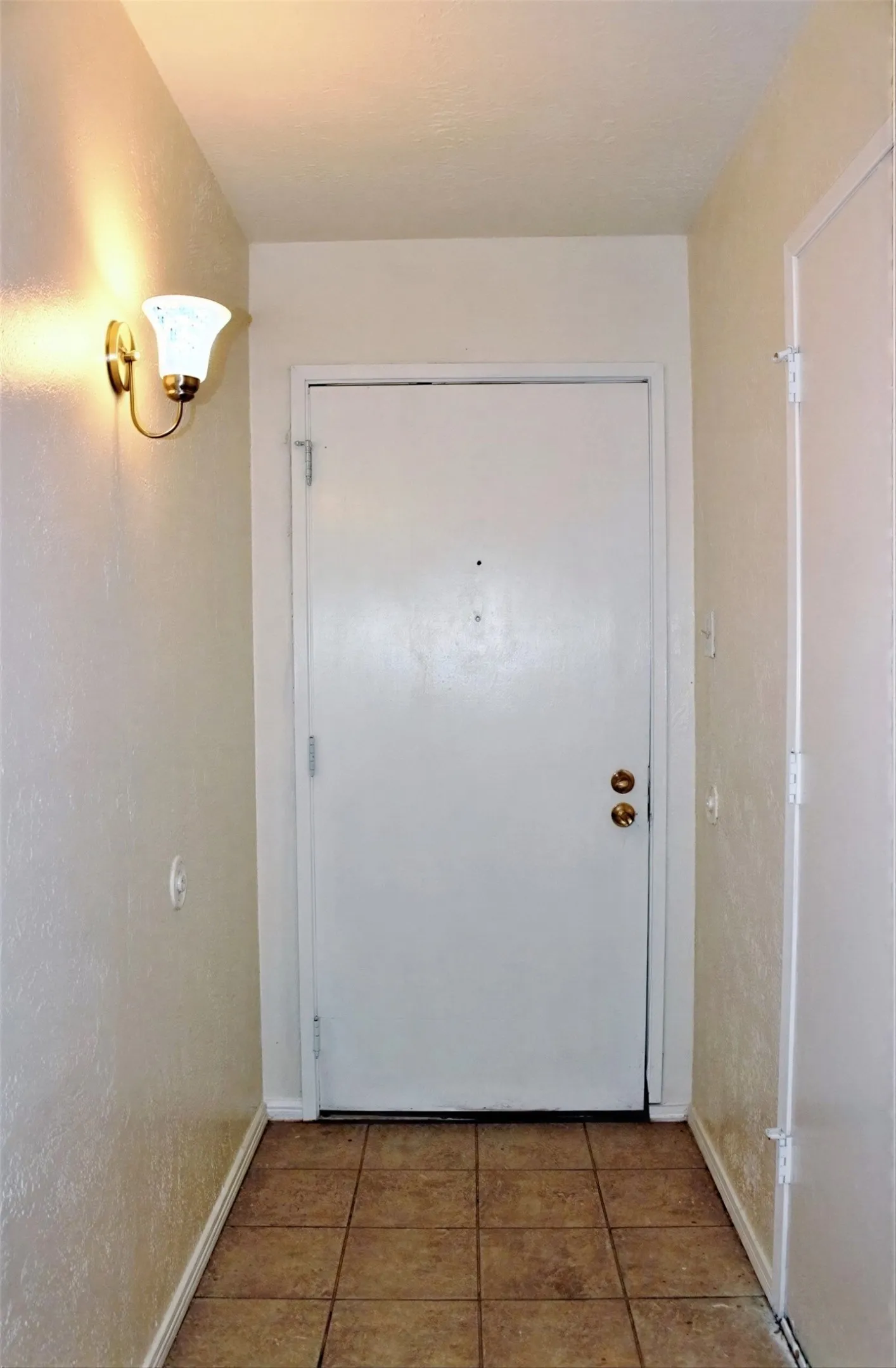 Single Family Residence For Rent in Dallas County , 1533 Santa Fe Trail, Grand Prairie, Texas 75052, 3 Bedroom, 2 Bathroom, 2 Garage spaces, 1,449 Sqft, built in 1978, mls#21320154, Real Estate Agent in Grand Prairie, Homes For Rent in Dallas county, Homes For Rent in Grand Prairie, Realtor in Grand Prairie Texas, Real Estate Brokerage Independent Realty Texas, Luminita Cordes Realtor