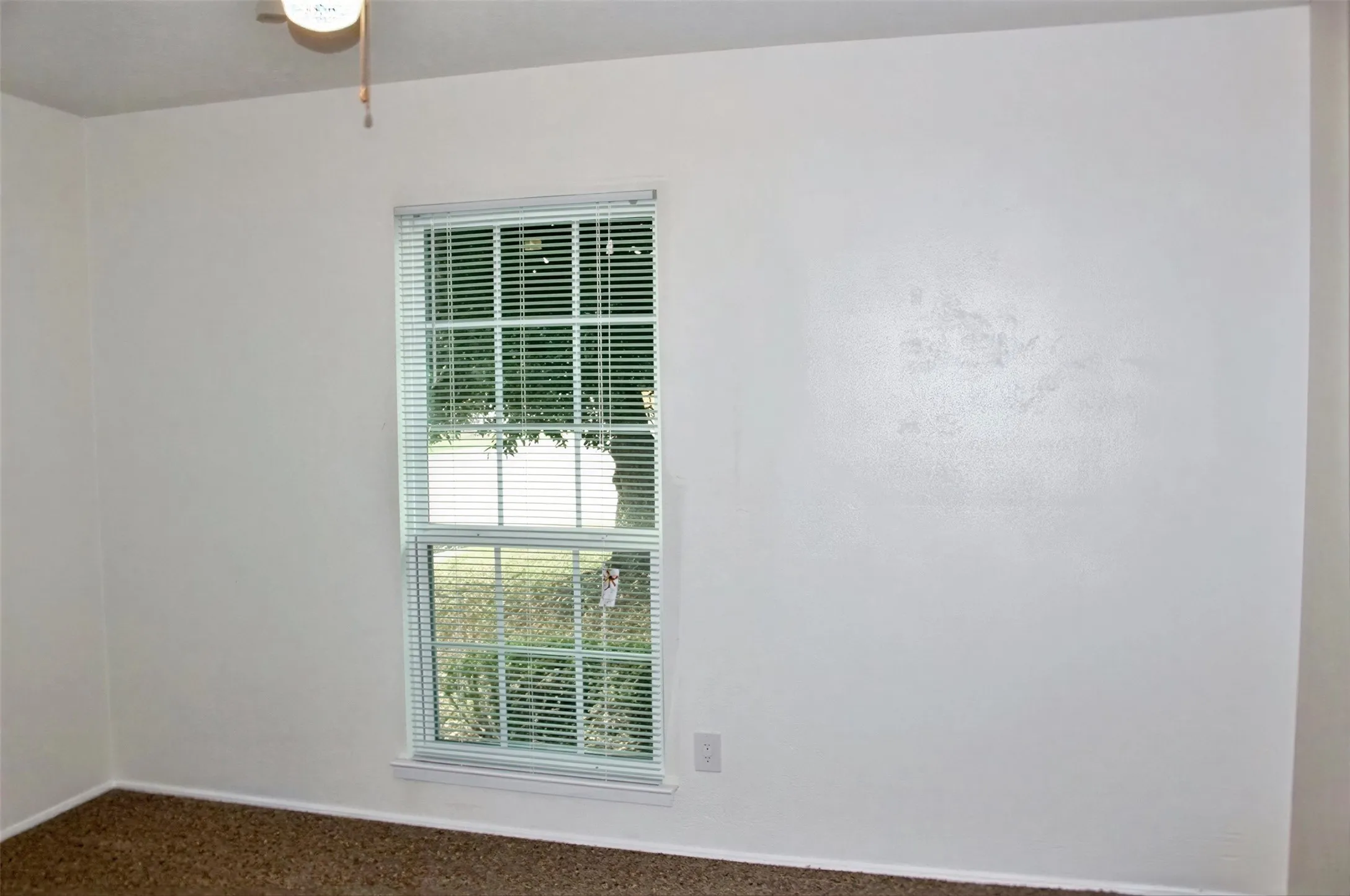 Single Family Residence For Rent in Dallas County , 1533 Santa Fe Trail, Grand Prairie, Texas 75052, 3 Bedroom, 2 Bathroom, 2 Garage spaces, 1,449 Sqft, built in 1978, mls#21320154, Real Estate Agent in Grand Prairie, Homes For Rent in Dallas county, Homes For Rent in Grand Prairie, Realtor in Grand Prairie Texas, Real Estate Brokerage Independent Realty Texas, Luminita Cordes Realtor