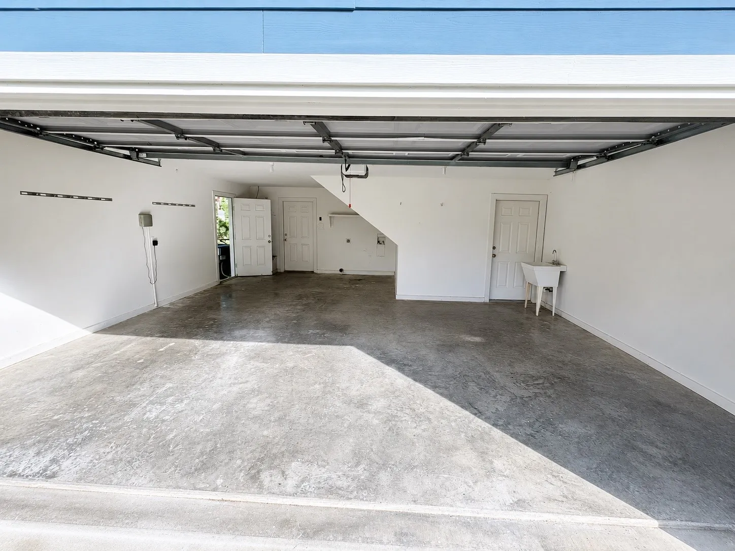 2 car garage