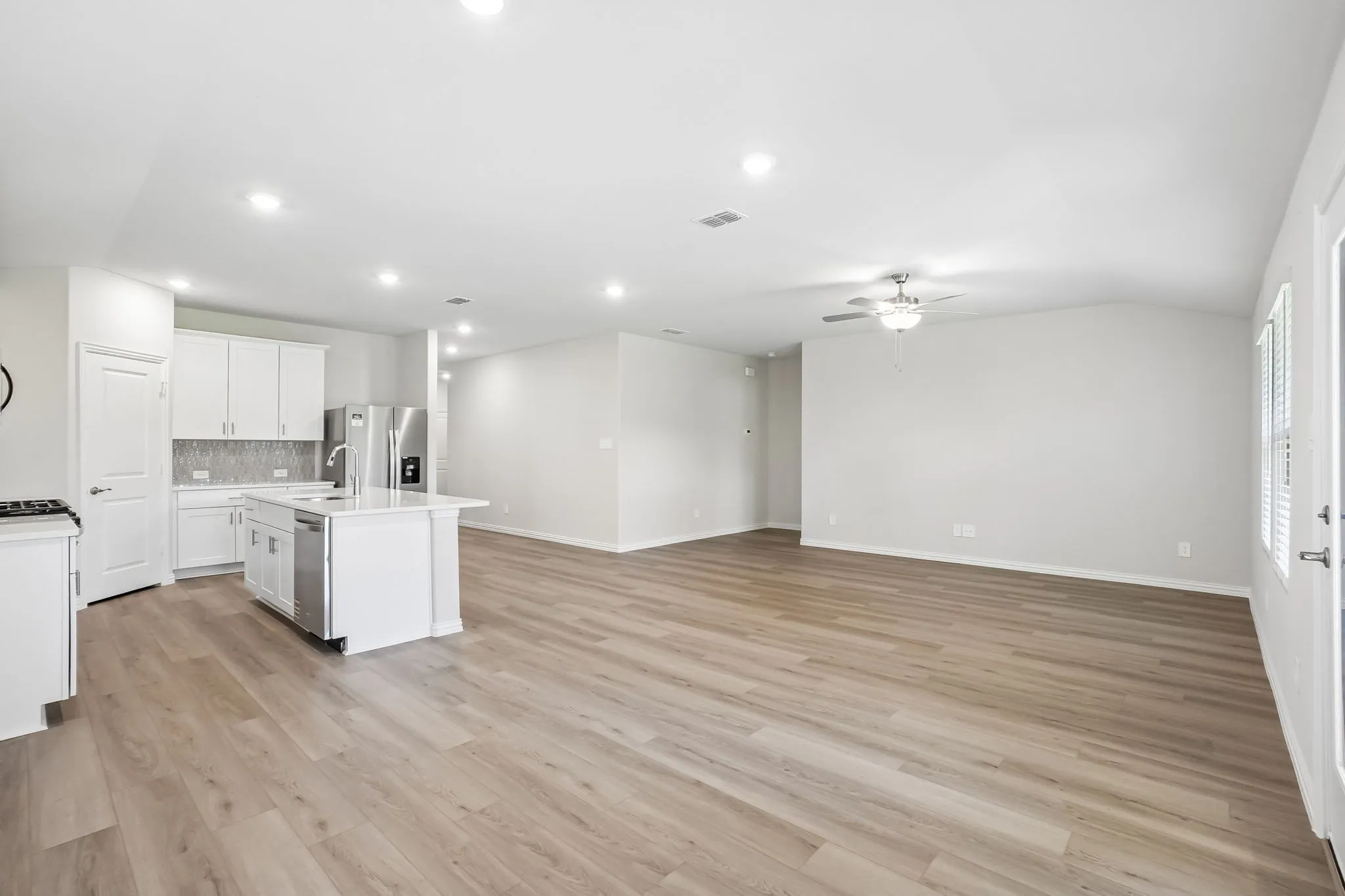 Photo is not of the actual home, but is an inspirational photo of builder’s model home and may depict options, furnishings, and/or decorator features that are not included.