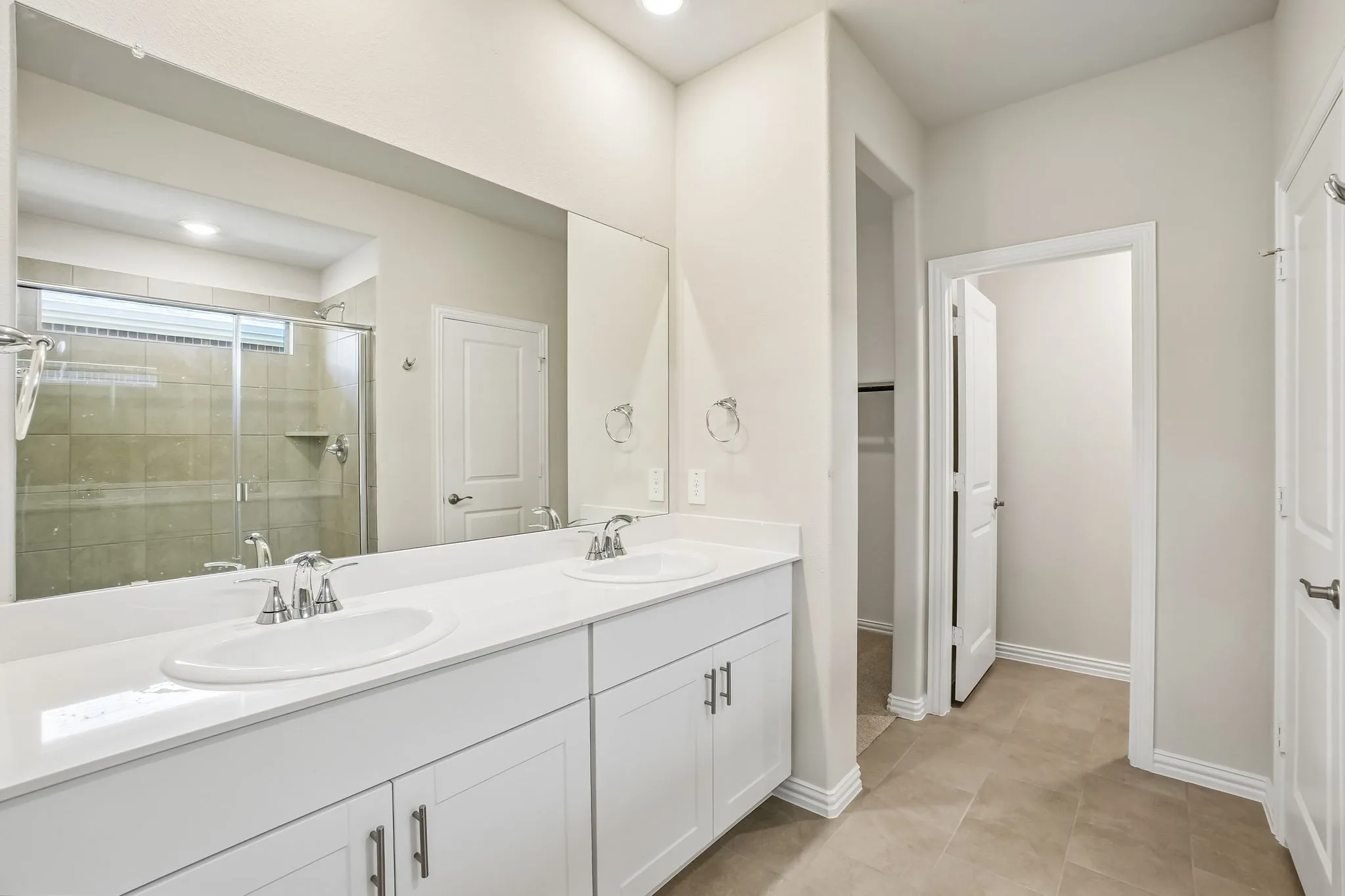 Photo is not of the actual home, but is an inspirational photo of builder’s model home and may depict options, furnishings, and/or decorator features that are not included.