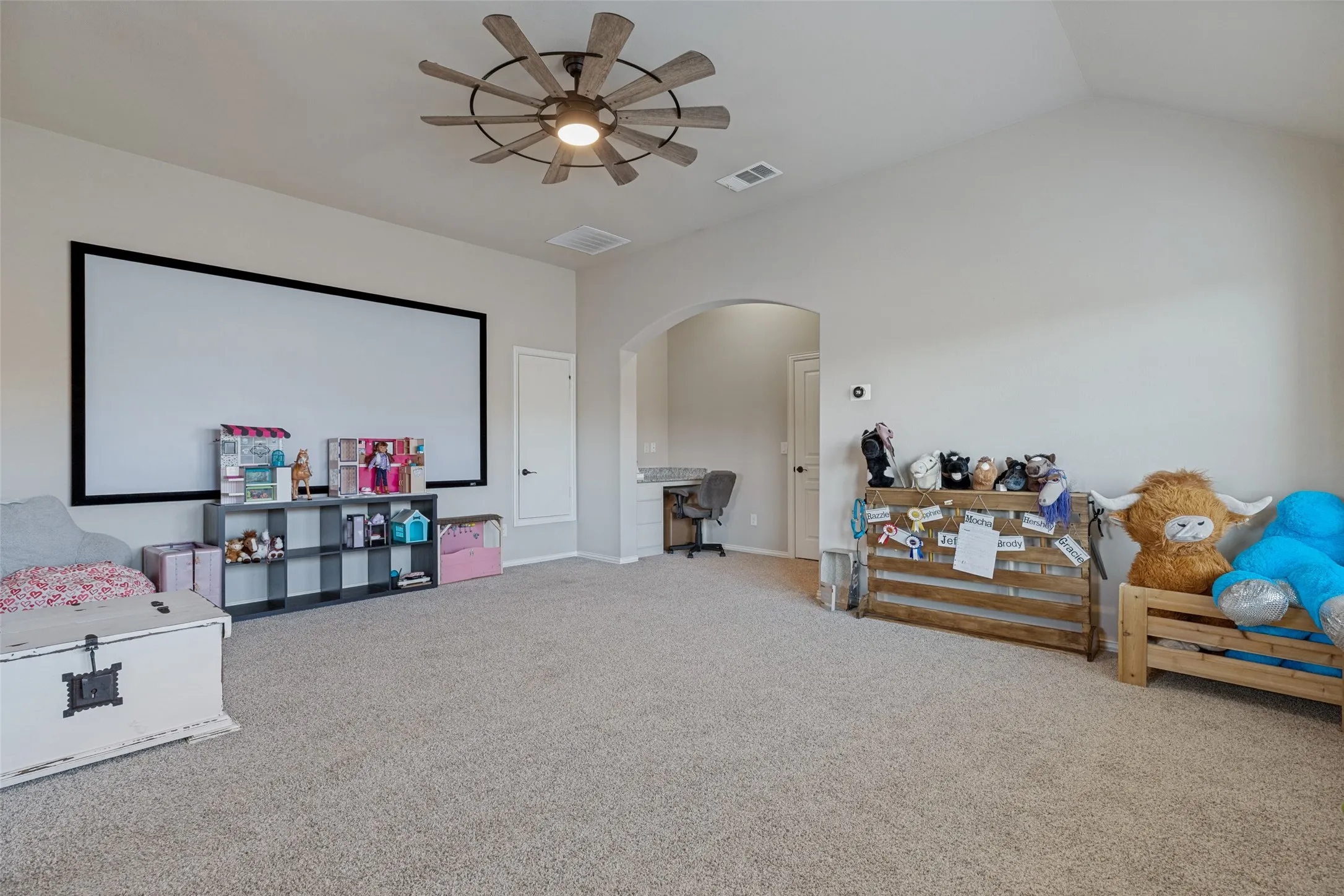 Gameroom upstairs