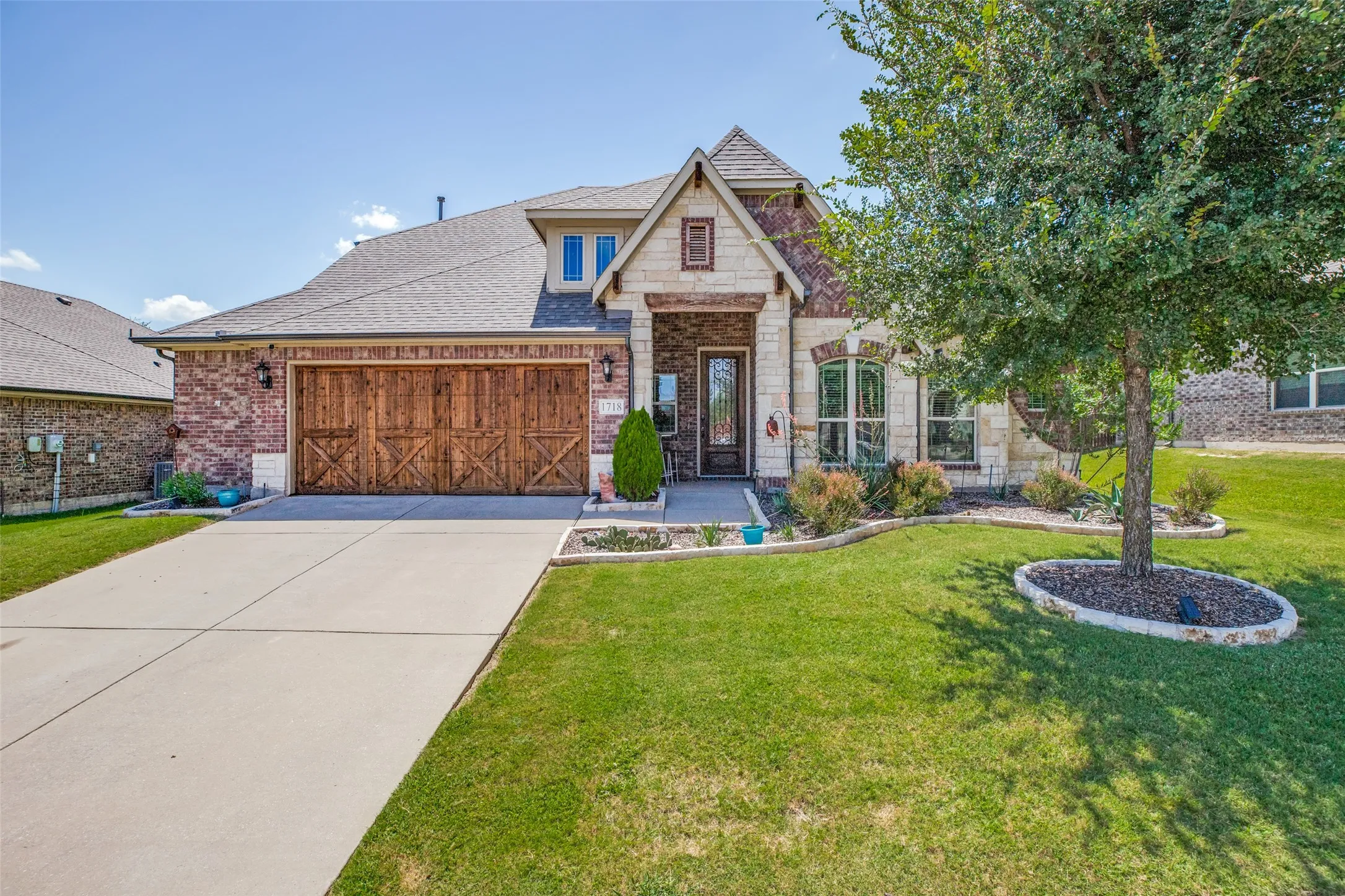 Single Family Residence For Sale in Collin County , 1718 Sandalwood Lane, Anna, Texas 75409, 4 Bedroom, 3 Bathroom, 2 Garage spaces, 2,800 Sqft, built in 2017, mls#21319572, Real Estate Agent in Anna, Homes For Sale in Collin county, Homes For Sale in Anna, Realtor in Anna Texas, Real Estate Brokerage Independent Realty Texas, Luminita Cordes Realtor