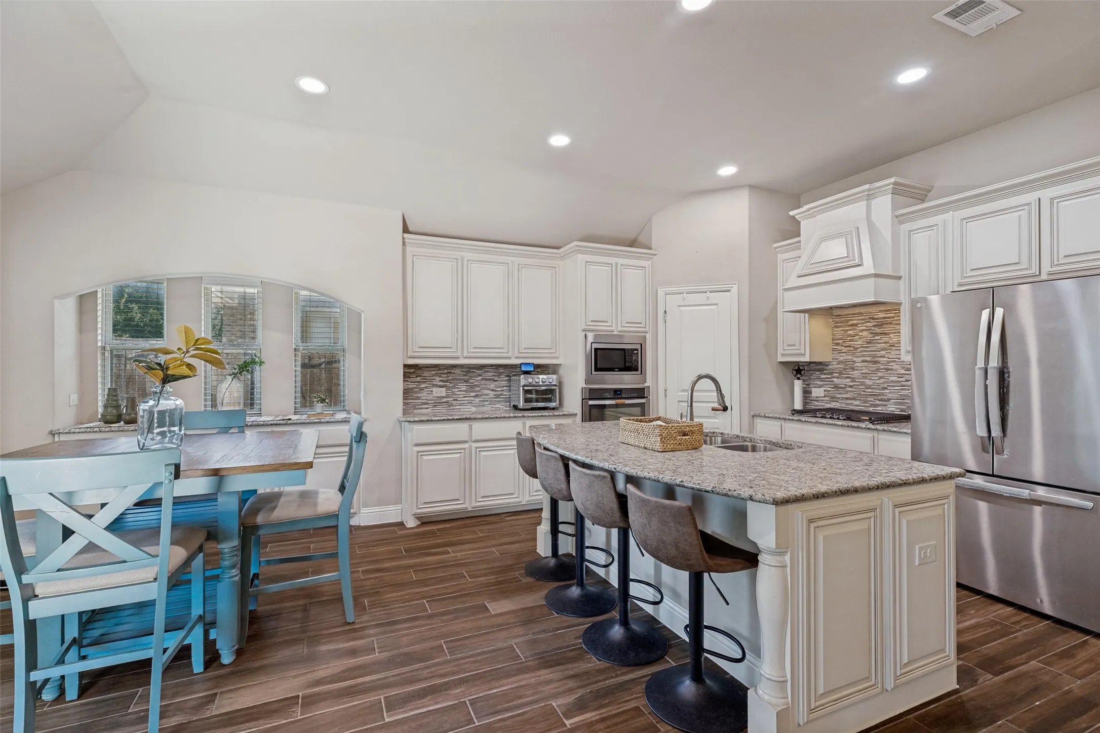 Single Family Residence For Sale in Collin County , 1718 Sandalwood Lane, Anna, Texas 75409, 4 Bedroom, 3 Bathroom, 2 Garage spaces, 2,800 Sqft, built in 2017, mls#21319572, Real Estate Agent in Anna, Homes For Sale in Collin county, Homes For Sale in Anna, Realtor in Anna Texas, Real Estate Brokerage Independent Realty Texas, Luminita Cordes Realtor