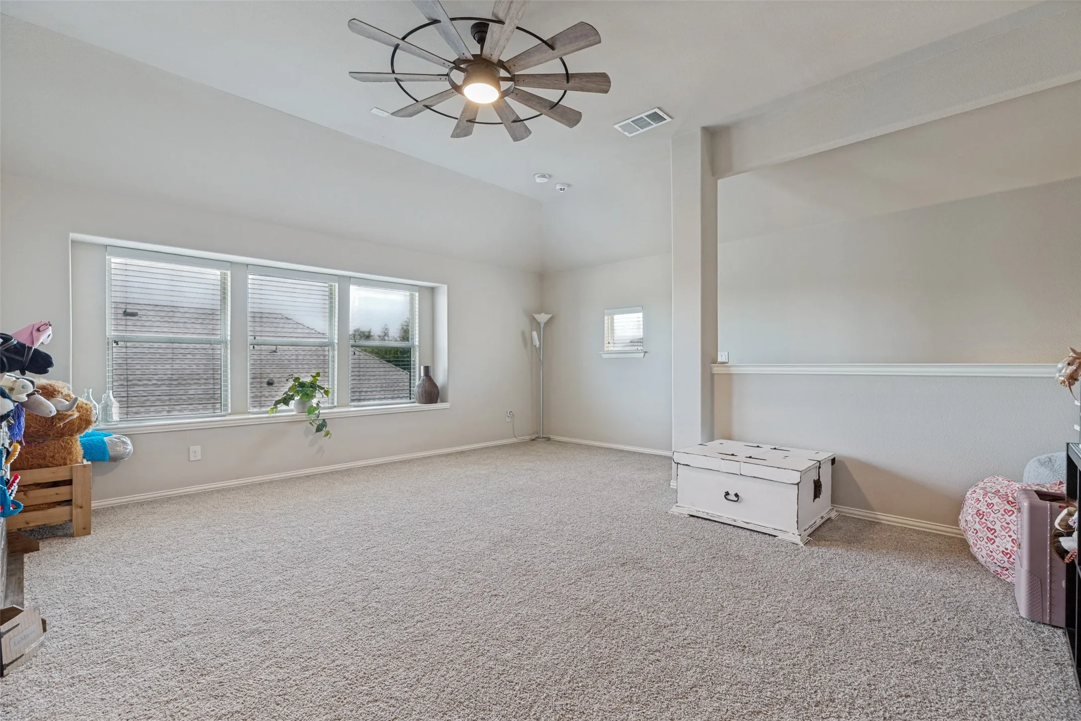 Single Family Residence For Sale in Collin County , 1718 Sandalwood Lane, Anna, Texas 75409, 4 Bedroom, 3 Bathroom, 2 Garage spaces, 2,800 Sqft, built in 2017, mls#21319572, Real Estate Agent in Anna, Homes For Sale in Collin county, Homes For Sale in Anna, Realtor in Anna Texas, Real Estate Brokerage Independent Realty Texas, Luminita Cordes Realtor