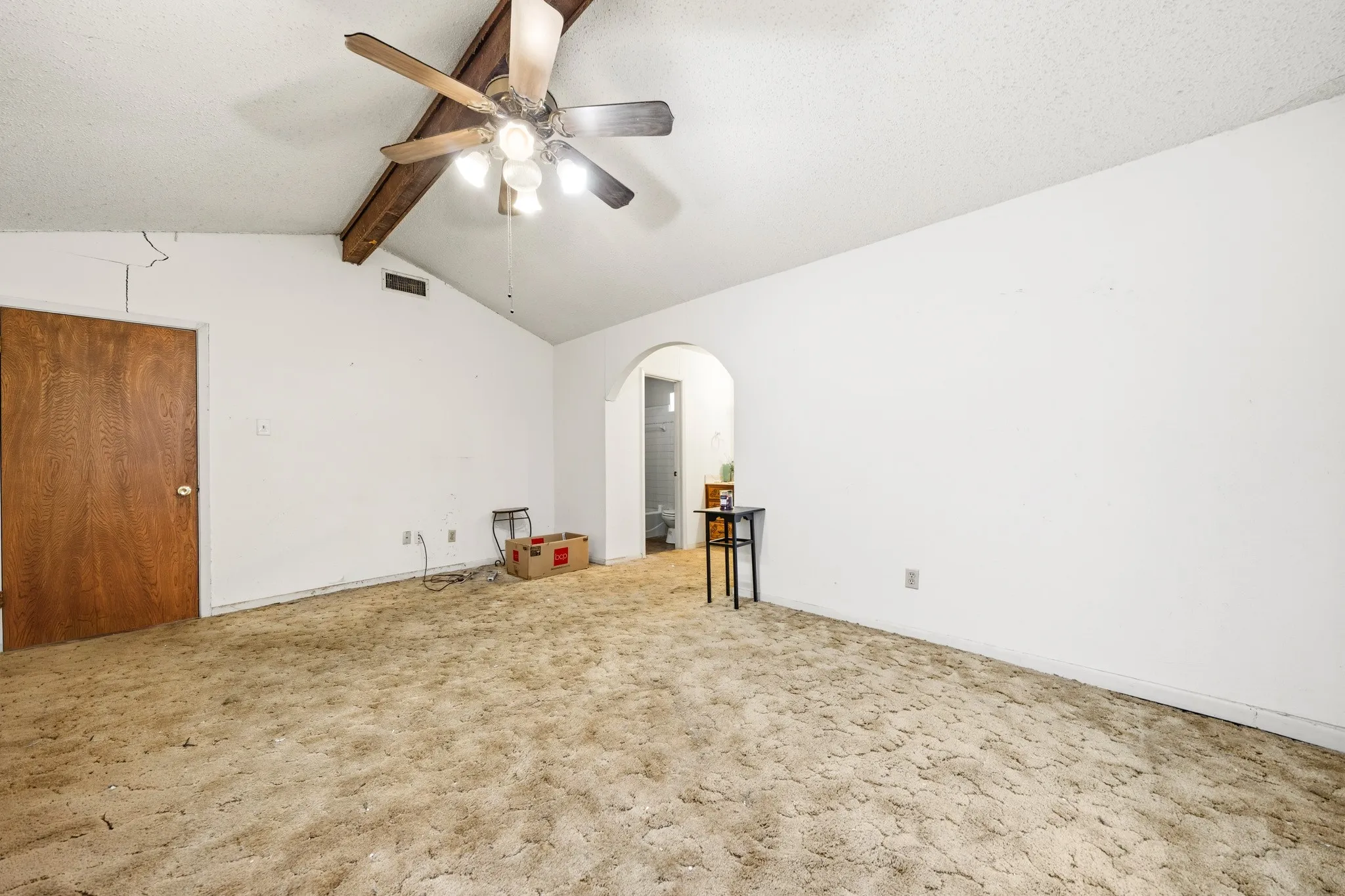 Single Family Residence For Sale in Mc Lennan County , 195 Amy Joy Drive, China Spring, Texas 76633, 3 Bedroom, 2 Bathroom, 2 Garage spaces, 1,766 Sqft, built in 1977, mls#21320034, Real Estate Agent in China Spring, Homes For Sale in Mc Lennan county, Homes For Sale in China Spring, Realtor in China Spring Texas, Real Estate Brokerage Independent Realty Texas, Luminita Cordes Realtor