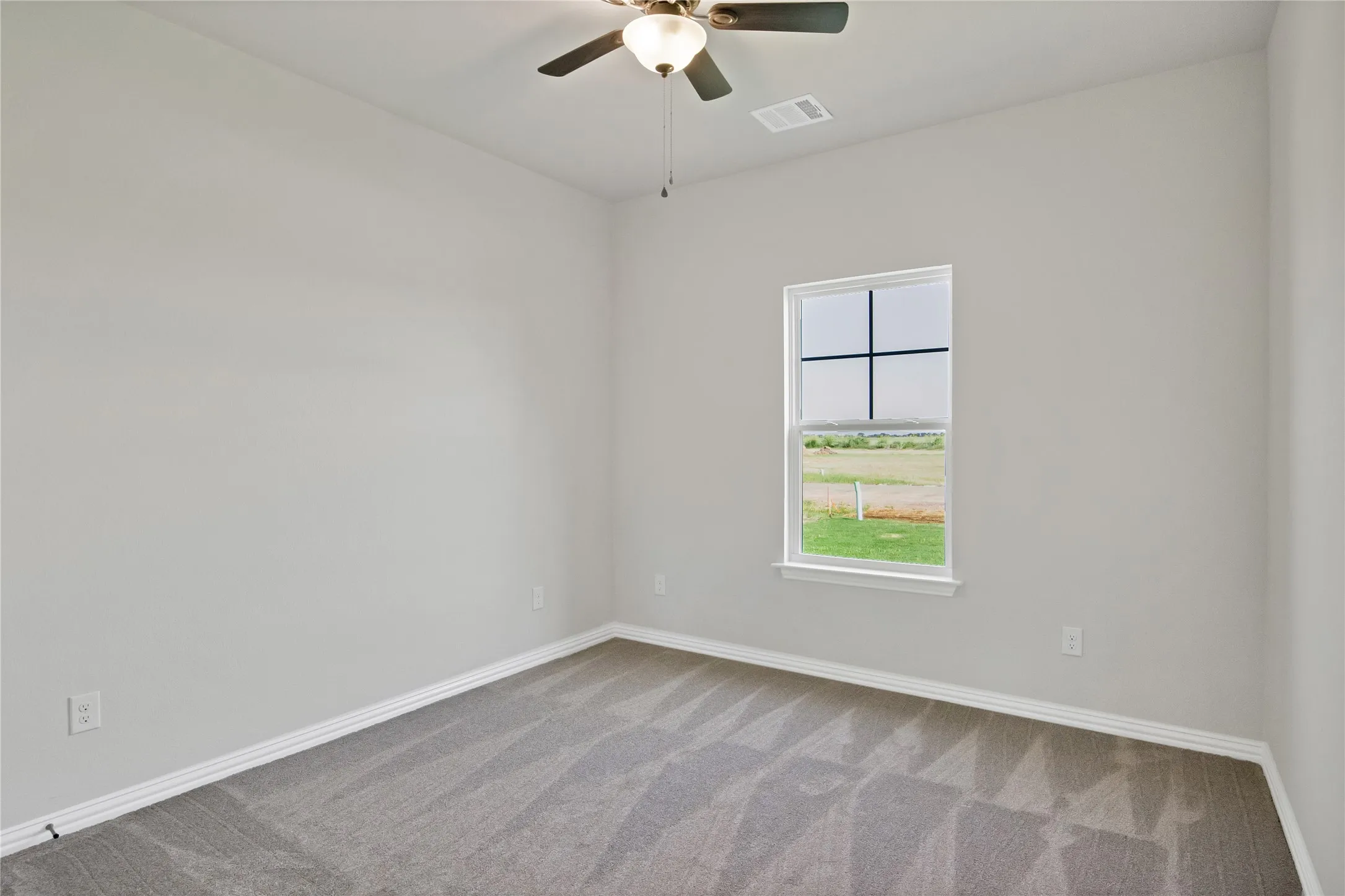 Single Family Residence For Sale in Kaufman County , 115 Panther Loop, Mabank, Texas 75147, 3 Bedroom, 2 Bathroom, 2 Garage spaces, 1,501 Sqft, built in 2026, mls#21320092, Real Estate Agent in Mabank, Homes For Sale in Kaufman county, Homes For Sale in Mabank, Realtor in Mabank Texas, Real Estate Brokerage Independent Realty Texas, Luminita Cordes Realtor