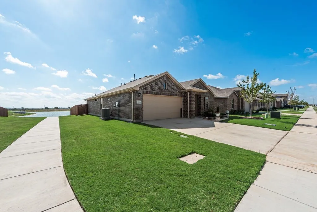 Single Family Residence For Sale in Tarrant County , 8560 Beltmill Parkway, Fort Worth, Texas 76131, 4 Bedroom, 2 Bathroom, 2 Garage spaces, 1,836 Sqft, built in 2025, mls#21319409, Real Estate Agent in Fort Worth, Homes For Sale in Tarrant county, Homes For Sale in Fort Worth, Realtor in Fort Worth Texas, Real Estate Brokerage Independent Realty Texas, Luminita Cordes Realtor
