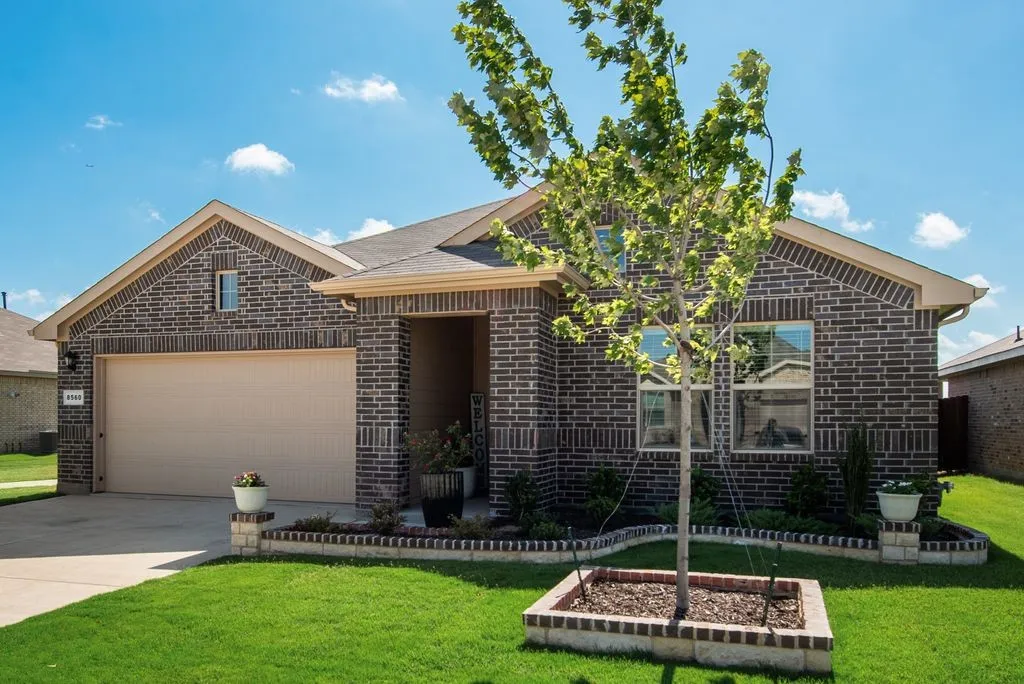 Single Family Residence For Sale in Tarrant County , 8560 Beltmill Parkway, Fort Worth, Texas 76131, 4 Bedroom, 2 Bathroom, 2 Garage spaces, 1,836 Sqft, built in 2025, mls#21319409, Real Estate Agent in Fort Worth, Homes For Sale in Tarrant county, Homes For Sale in Fort Worth, Realtor in Fort Worth Texas, Real Estate Brokerage Independent Realty Texas, Luminita Cordes Realtor