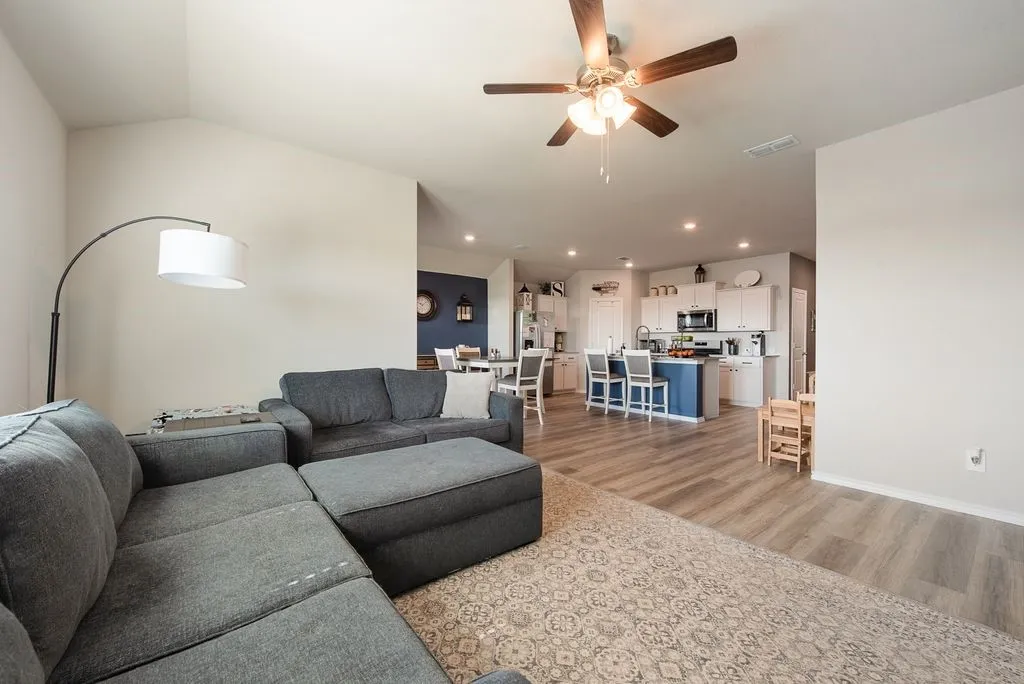 Single Family Residence For Sale in Tarrant County , 8560 Beltmill Parkway, Fort Worth, Texas 76131, 4 Bedroom, 2 Bathroom, 2 Garage spaces, 1,836 Sqft, built in 2025, mls#21319409, Real Estate Agent in Fort Worth, Homes For Sale in Tarrant county, Homes For Sale in Fort Worth, Realtor in Fort Worth Texas, Real Estate Brokerage Independent Realty Texas, Luminita Cordes Realtor