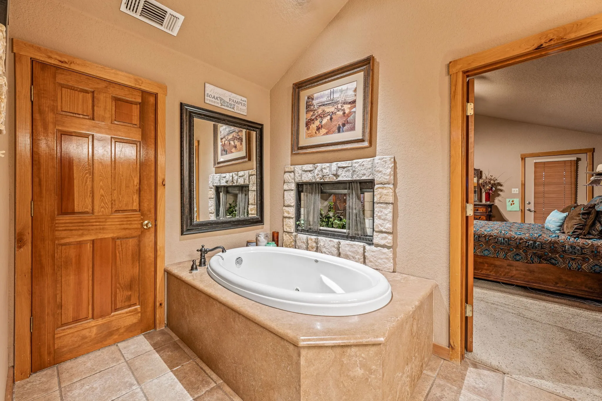 Single Family Residence For Sale in Erath County , 475 Magic Valley, Bluff Dale, Texas 76433, 5 Bedroom, 5 Bathroom, Garage spaces, 4,004 Sqft, built in 2004, mls#21320202, Real Estate Agent in Bluff Dale, Homes For Sale in Erath county, Homes For Sale in Bluff Dale, Realtor in Bluff Dale Texas, Real Estate Brokerage Independent Realty Texas, Luminita Cordes Realtor